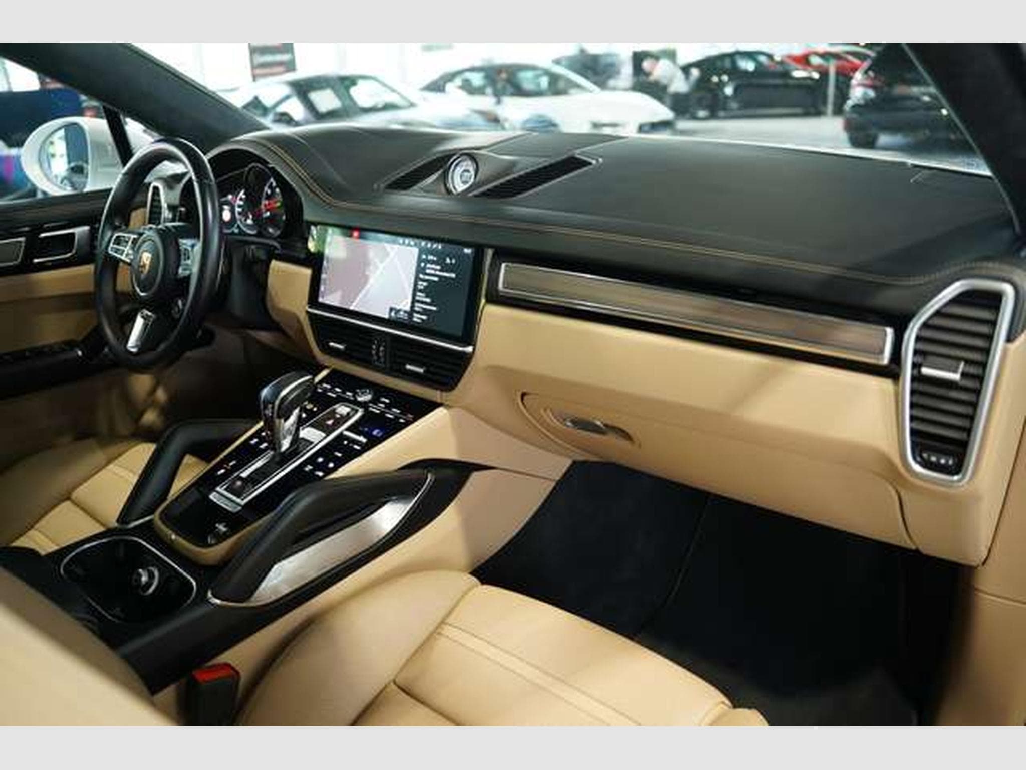 Porsche Cayenne Turbo *21*Chrono*Pano*HUD*Matrix*Memory (2019) - Photo 15