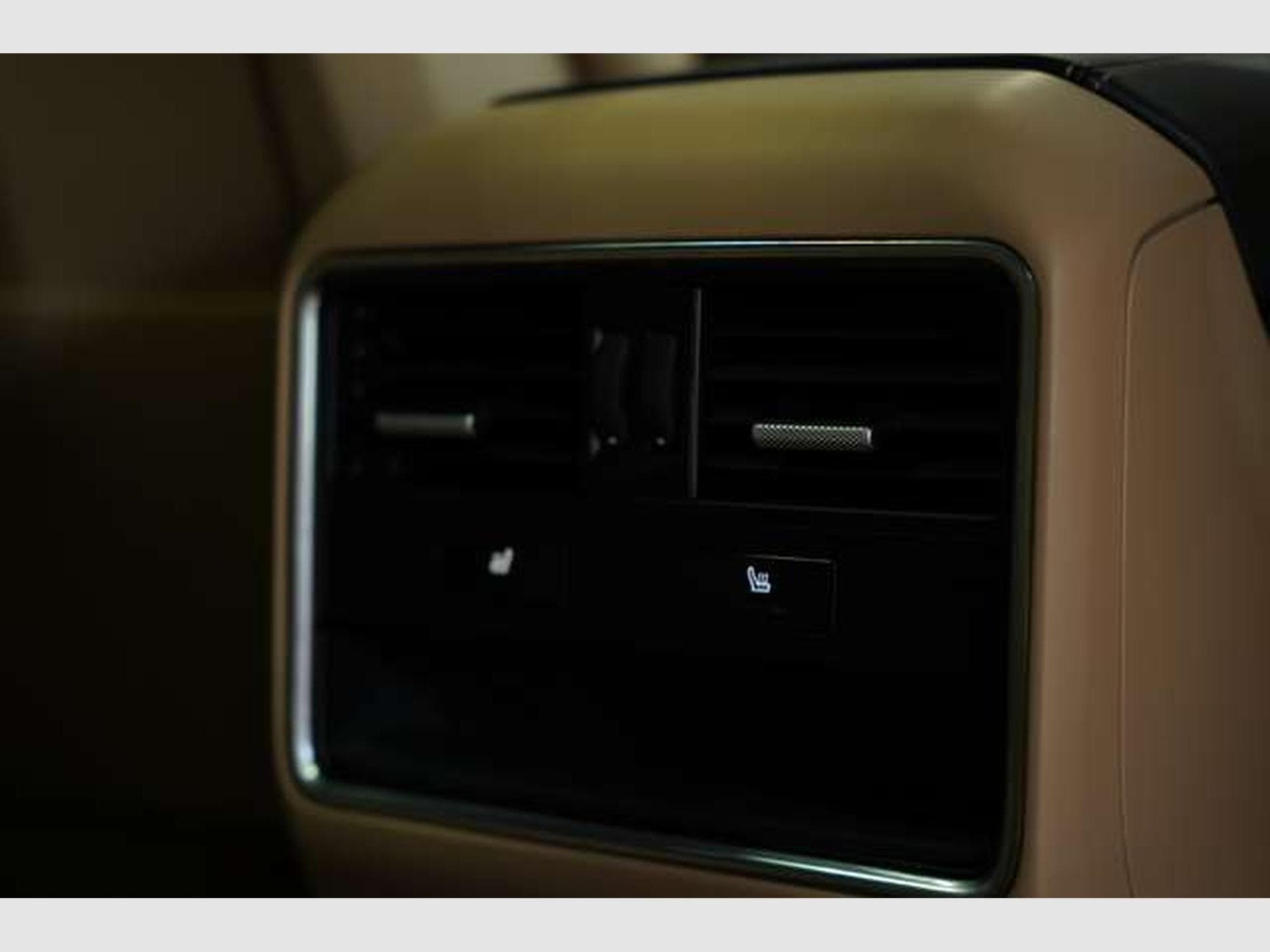 Porsche Cayenne Turbo *21*Chrono*Pano*HUD*Matrix*Memory (2019) - Photo 20