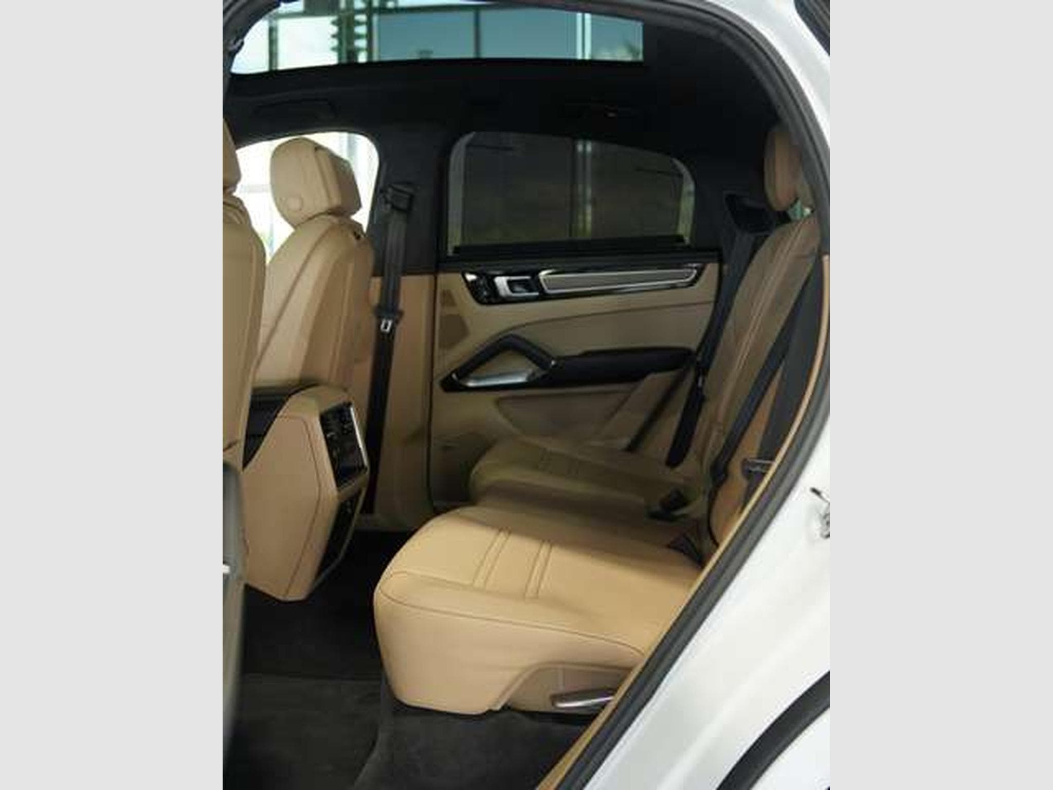 Porsche Cayenne Turbo *21*Chrono*Pano*HUD*Matrix*Memory (2019) - Photo 22