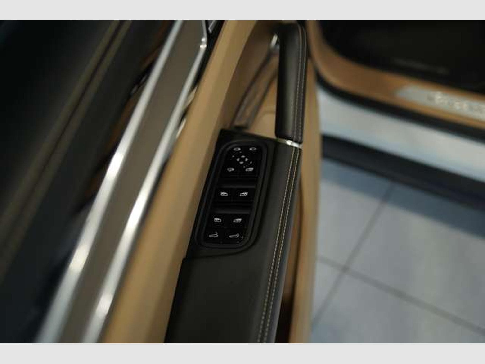 Porsche Cayenne Turbo *21*Chrono*Pano*HUD*Matrix*Memory (2019) - Photo 24