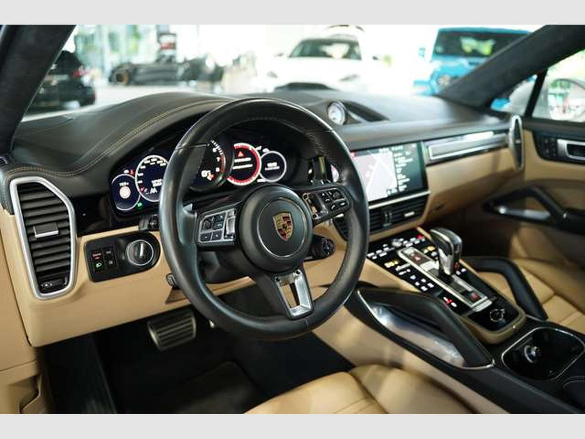 Porsche Cayenne Turbo *21*Chrono*Pano*HUD*Matrix*Memory (2019) - Photo 28