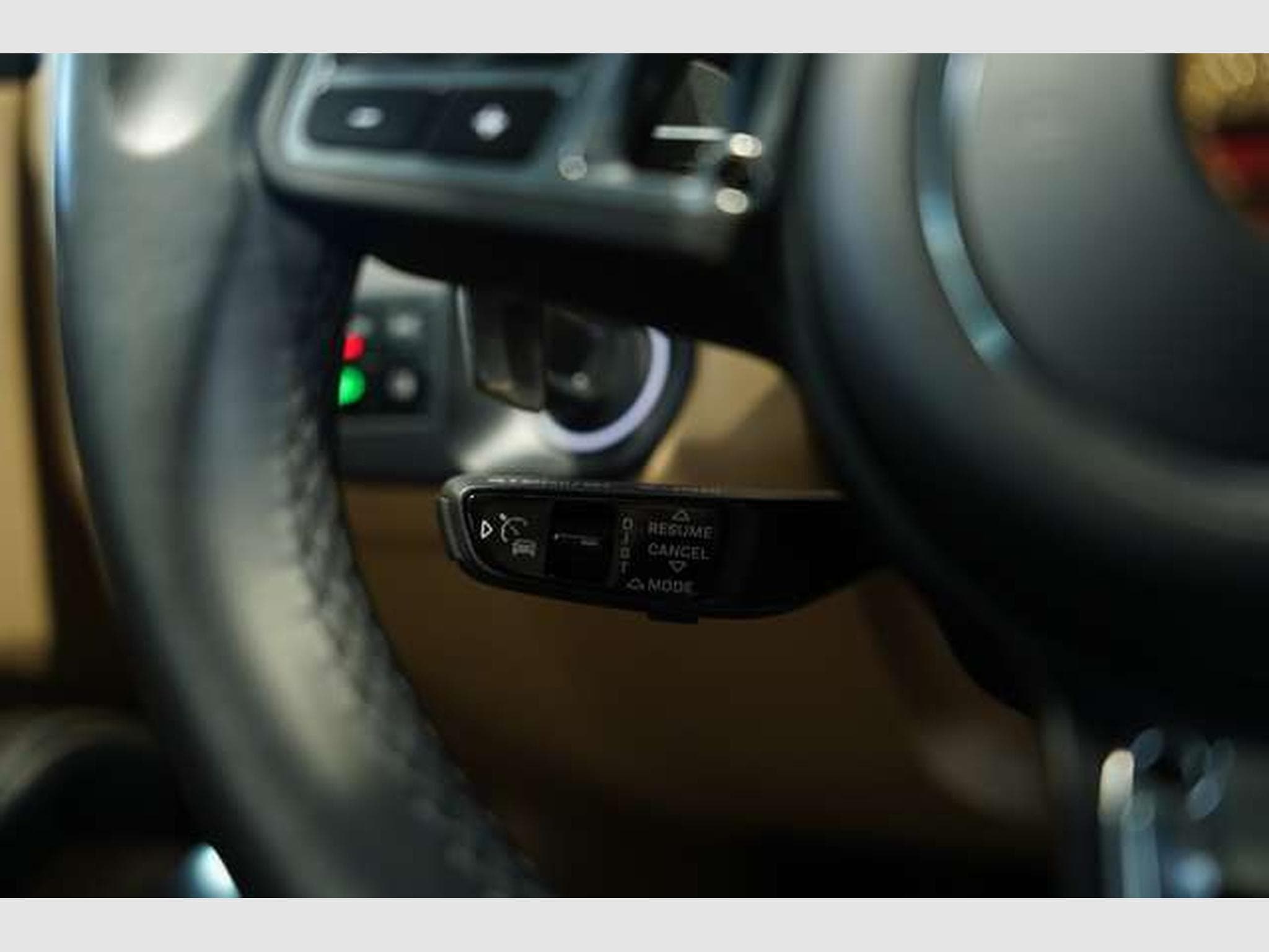 Porsche Cayenne Turbo *21*Chrono*Pano*HUD*Matrix*Memory (2019) - Photo 44