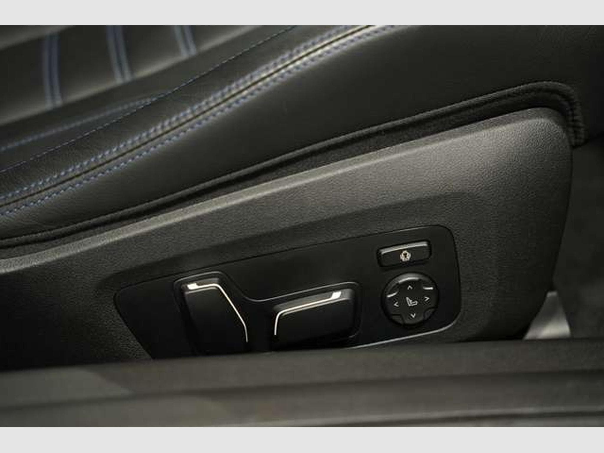 BMW M2 Coupé 1.H *20 *Carbon*M Driver?s-P*Compound (2024) - Photo 15