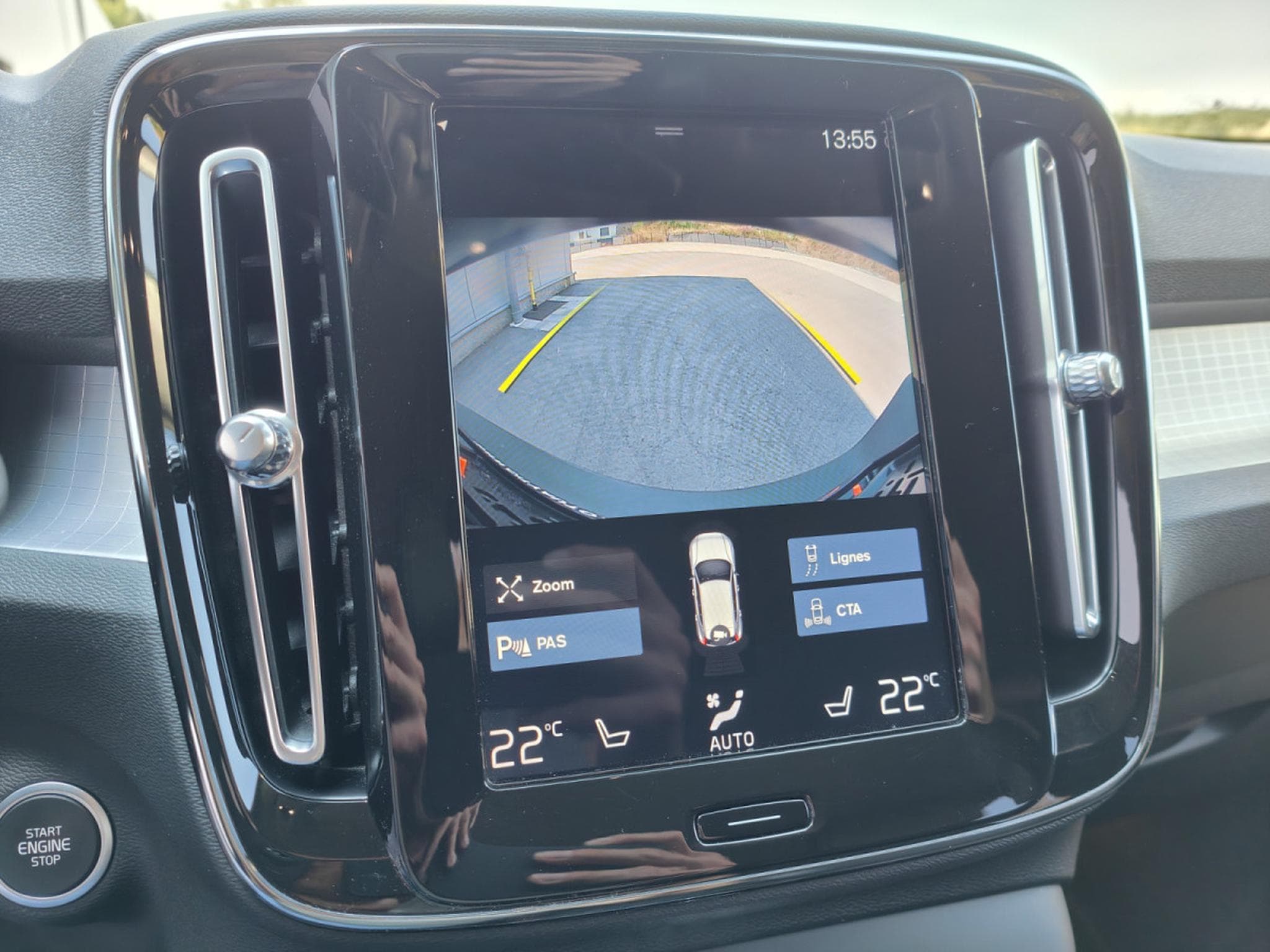Volvo XC40 D3 GEARTRONIC CARPLAY GPS CAMERA SIEGES CHAUFF (2020) - Photo 20