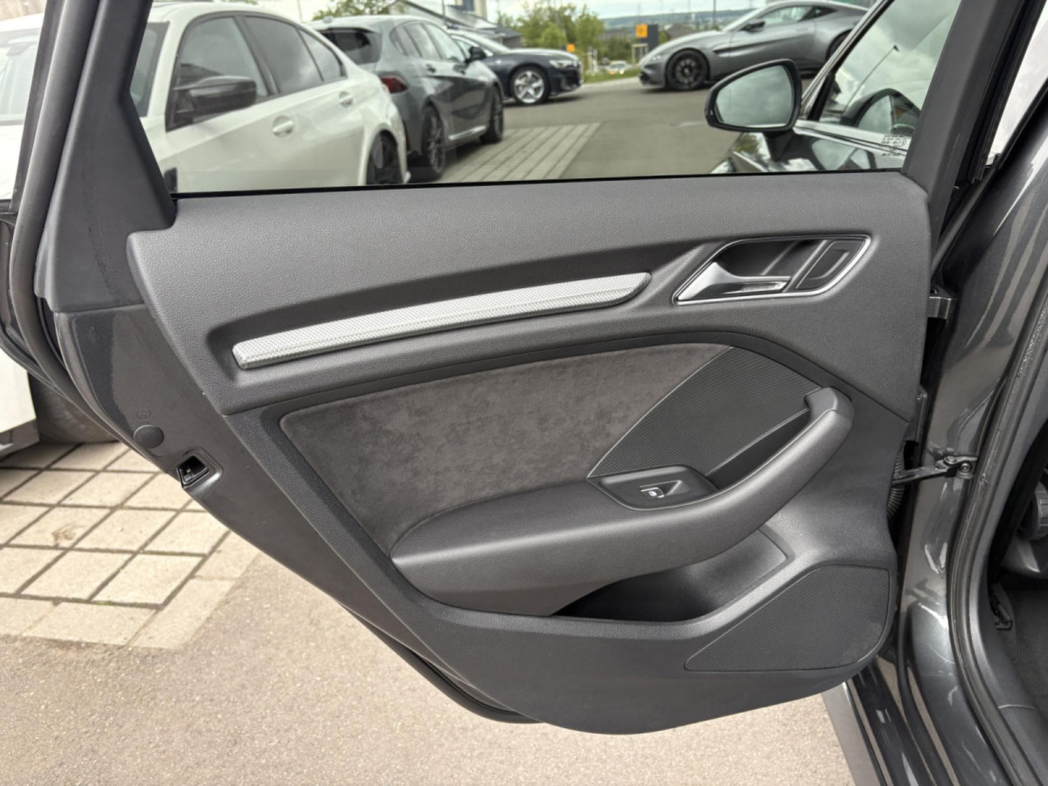 Audi RS3 Sportback 2.5 TFSi Quattro S-Tronic/SUIVI AUDI/GARANTIE (2018) - Photo 25