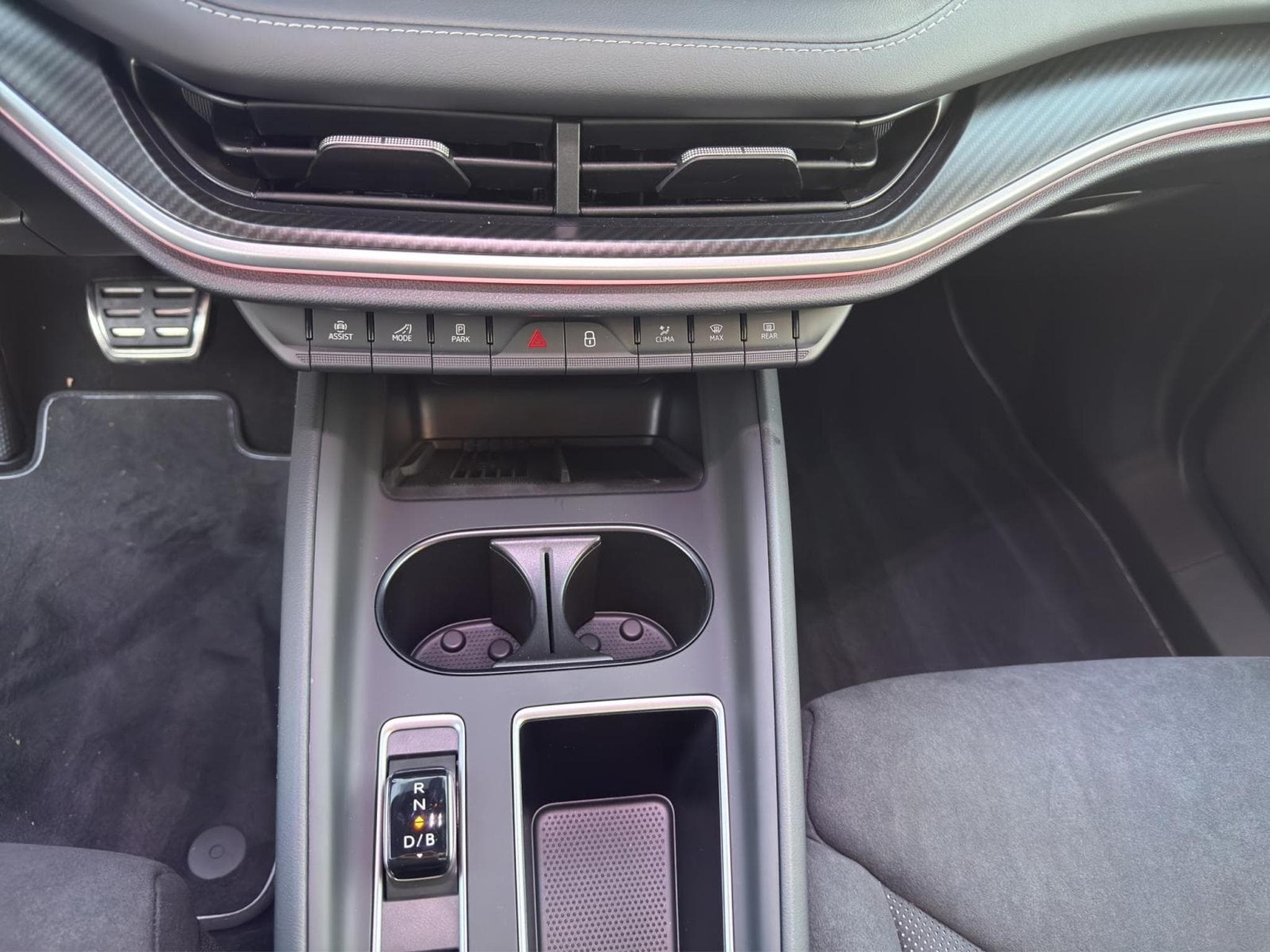 Skoda Elroq Sportline 85 210kW/285PS (2026) - Photo 9