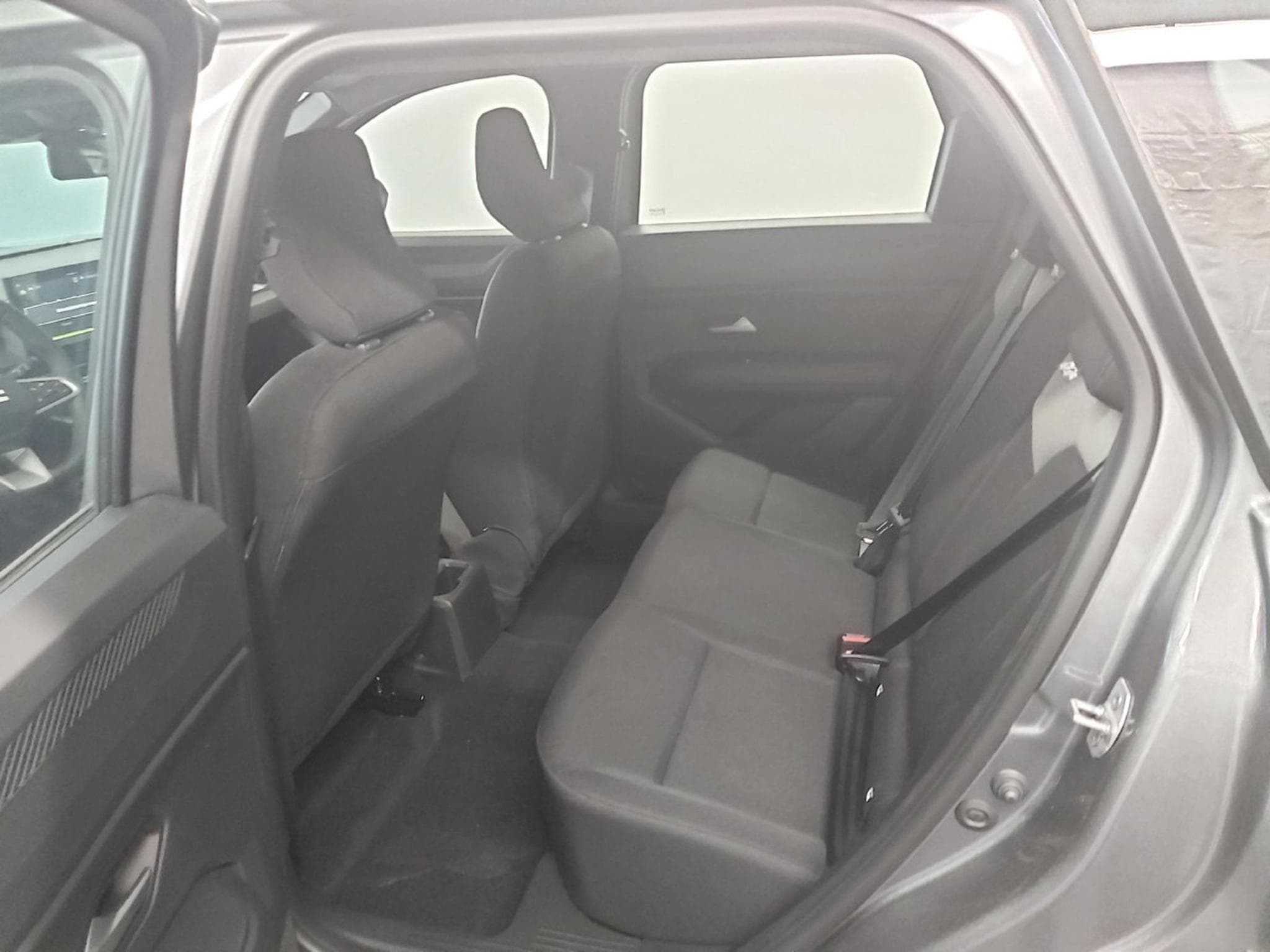 Dacia Bigster 1.2 Mild Hybrid 140 Essential (2026) - Photo 9