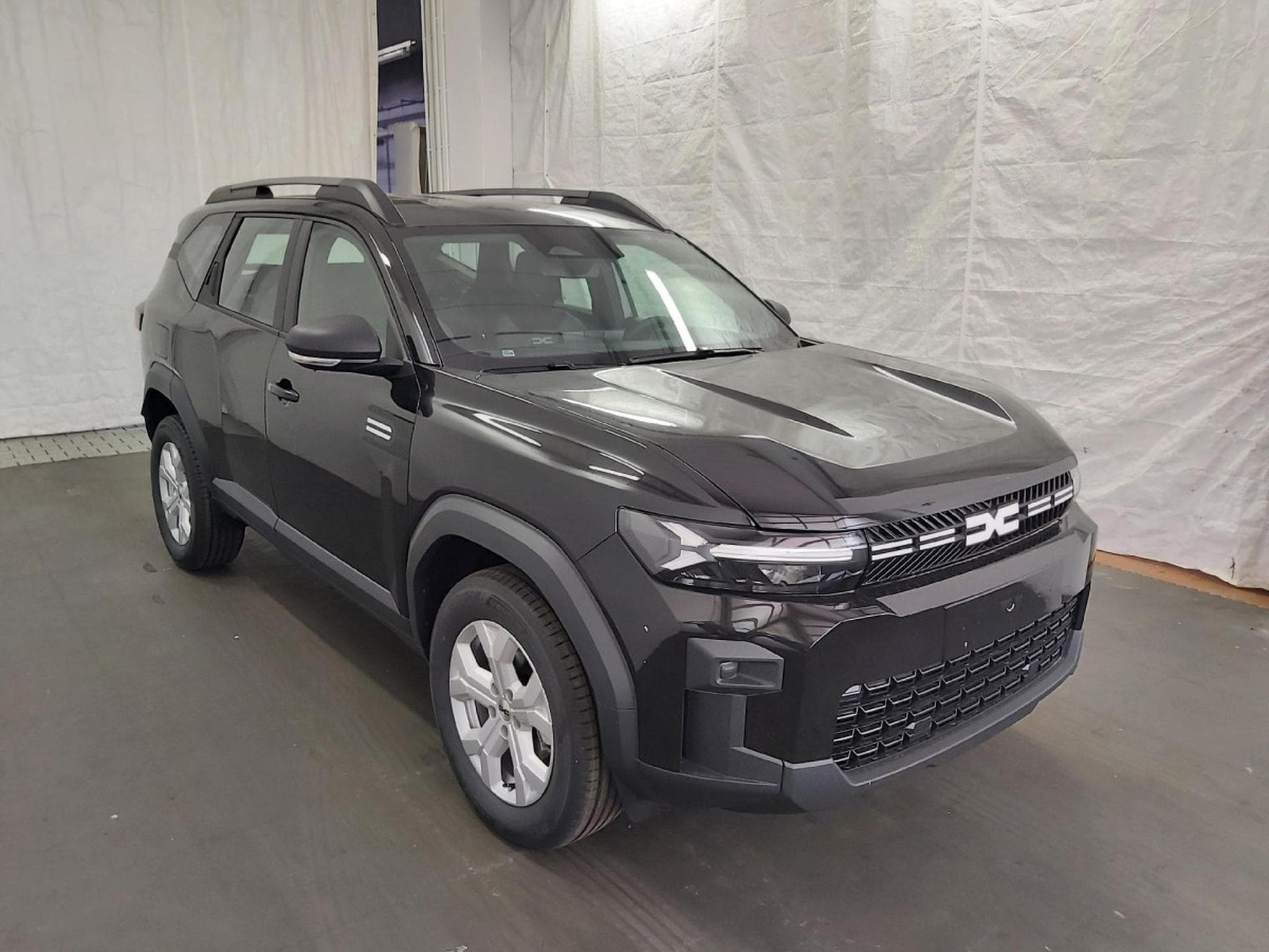Dacia Bigster 1.2 Mild Hybrid 140 Essential (2026) - Photo 2