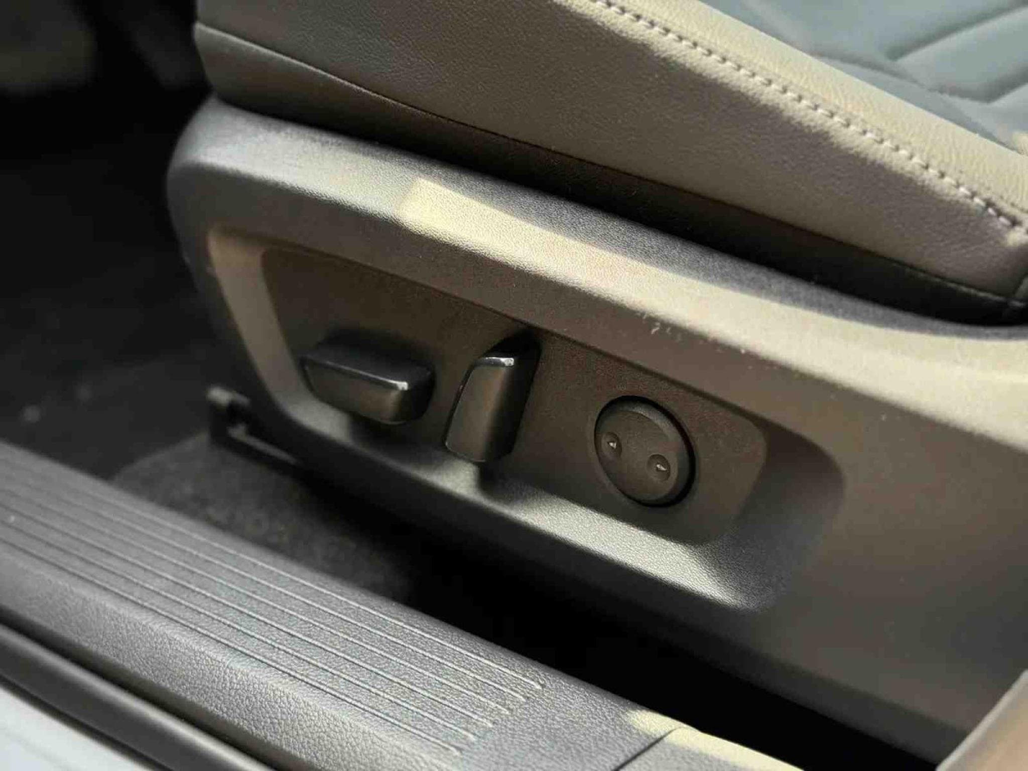 Nissan Qashqai 1.3 mHEV 158 Auto N-Design (2025) - Photo 11