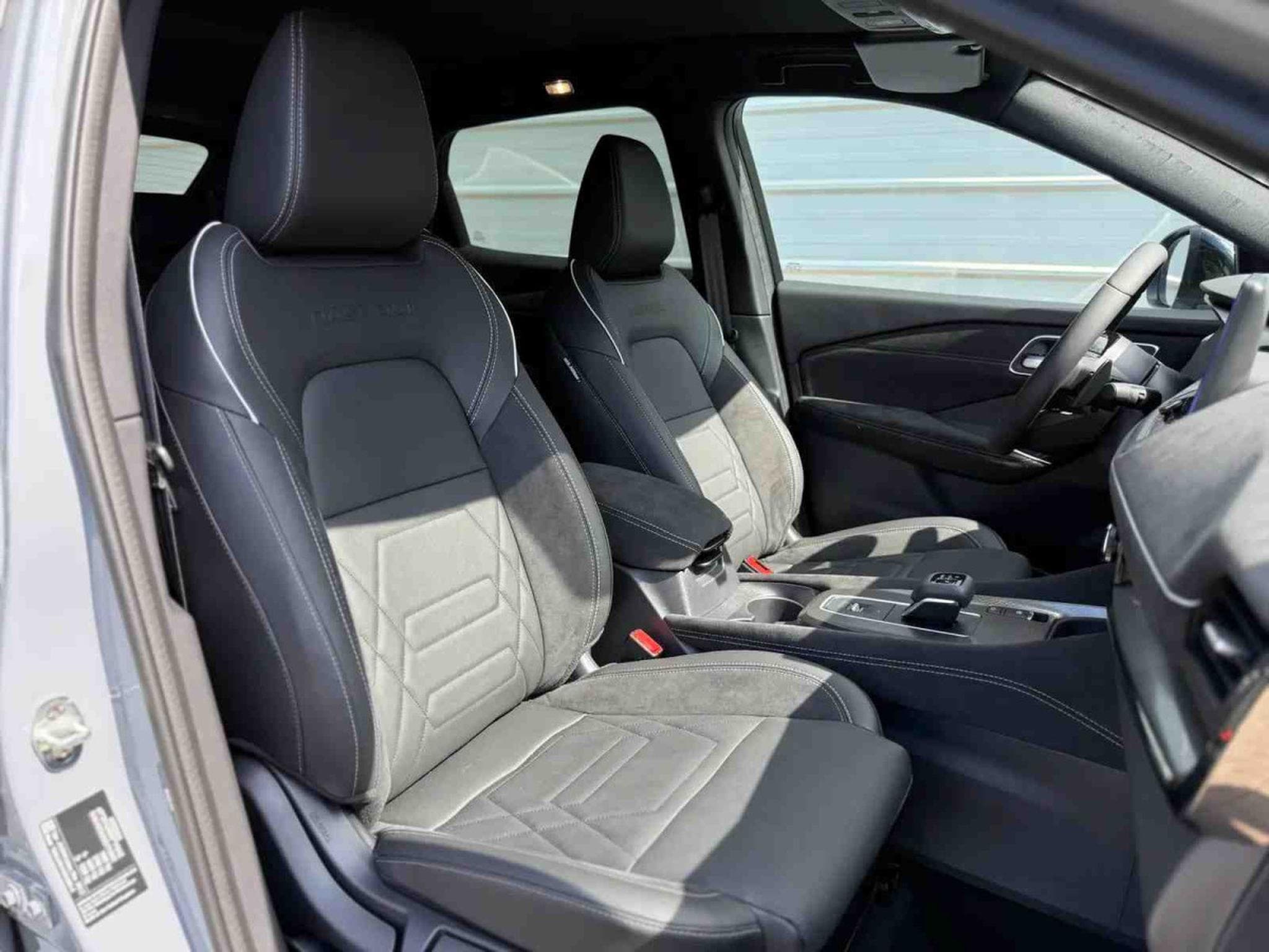Nissan Qashqai 1.3 mHEV 158 Auto N-Design (2025) - Photo 6
