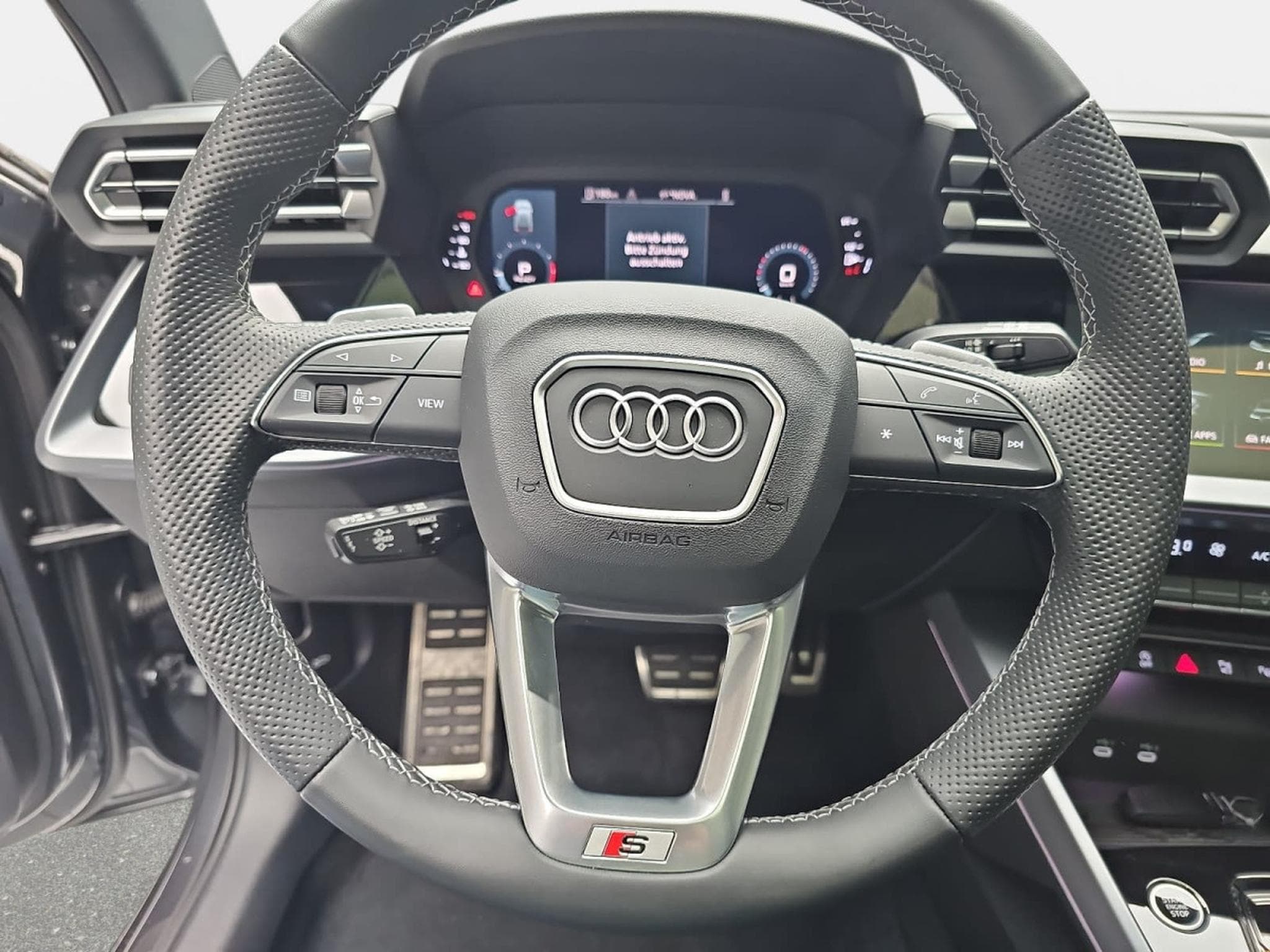 Audi A3 35 TFSi 150 Sportback S-tronic (2025) - Photo 13