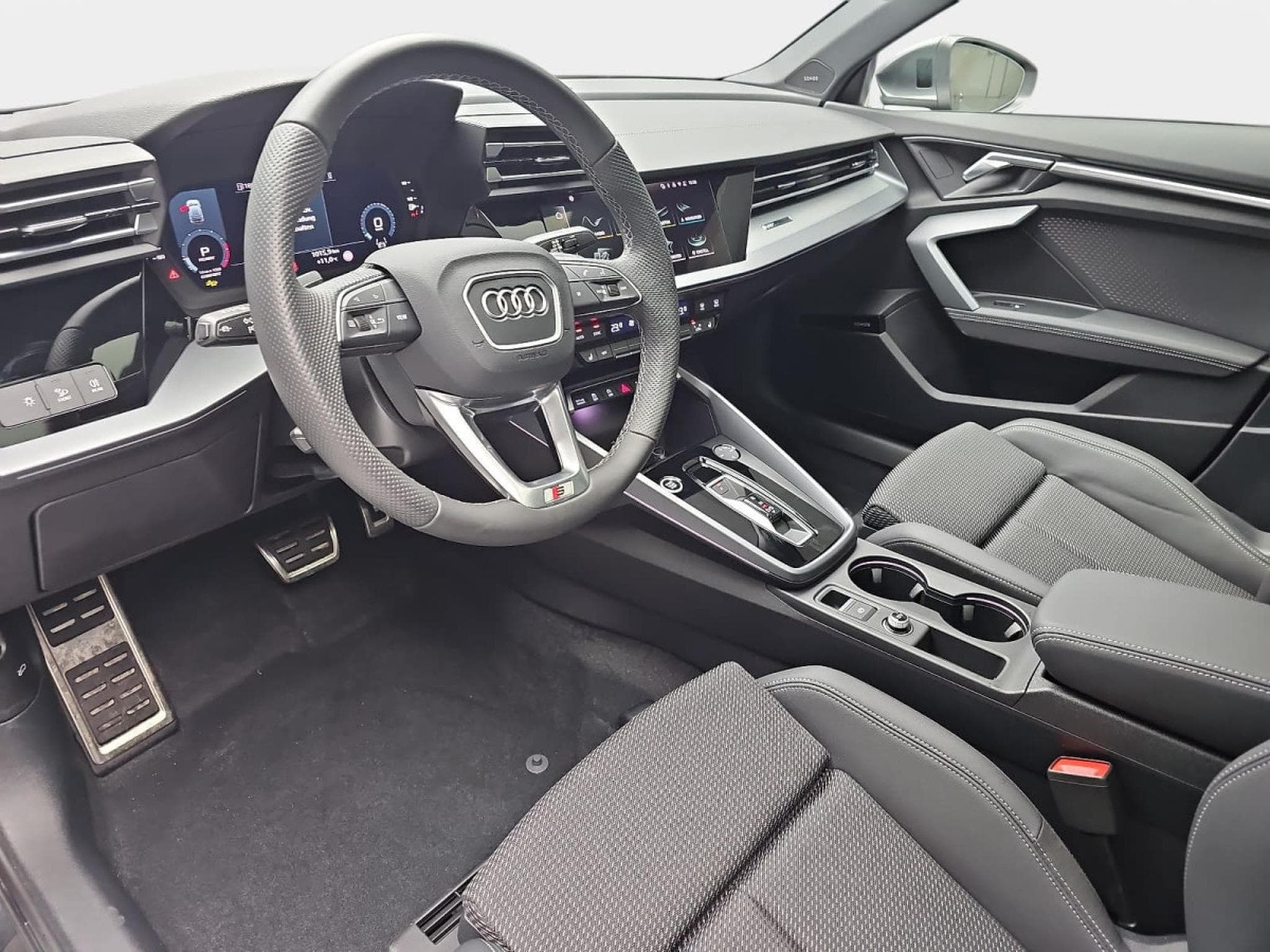 Audi A3 35 TFSi 150 Sportback S-tronic (2025) - Photo 18