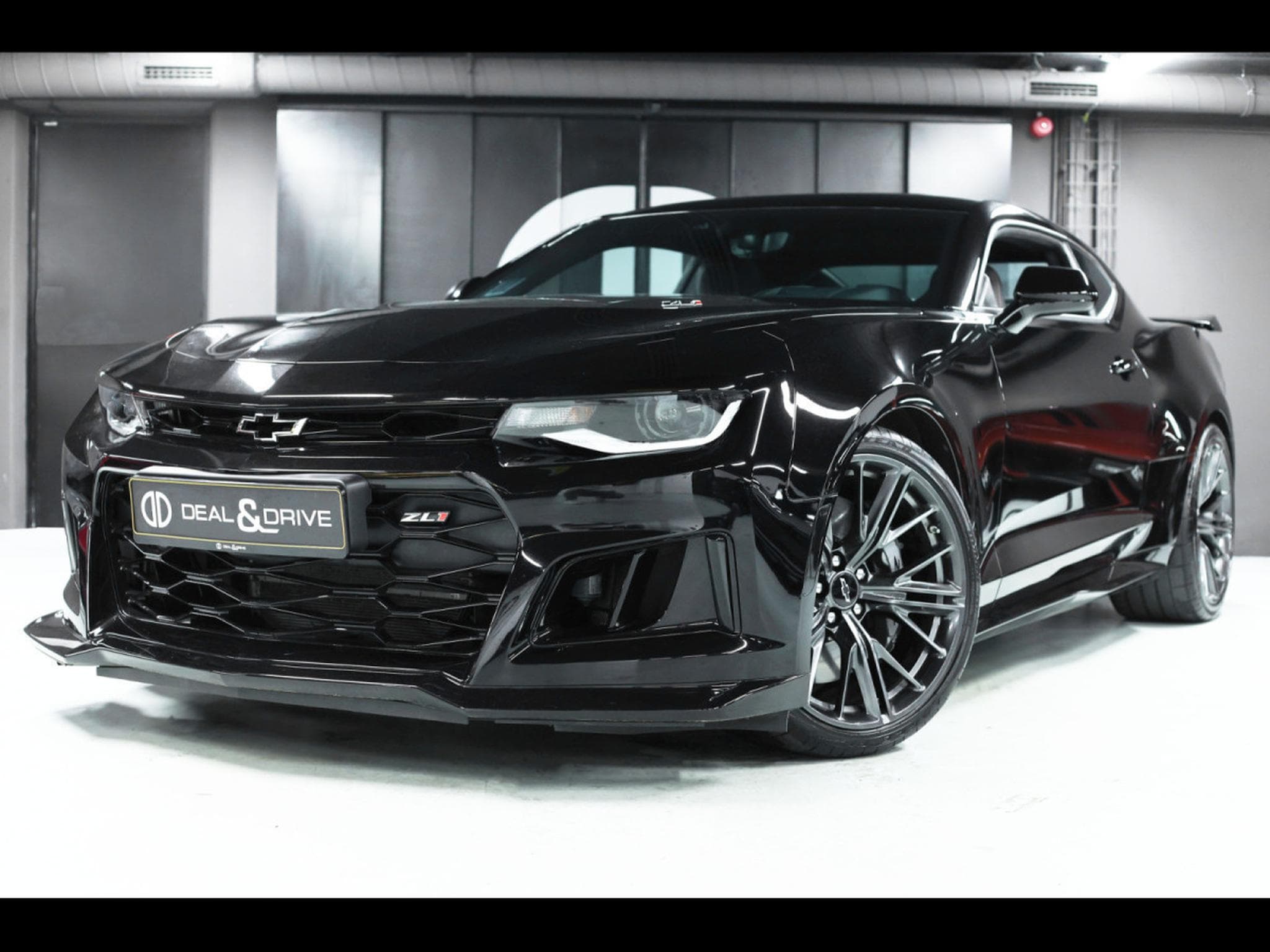 Chevrolet Camaro ZL1°MANUAL 6°PANO°RECARO°KEYLESS°BOSE°KAM°HUD (2020) - Photo 1