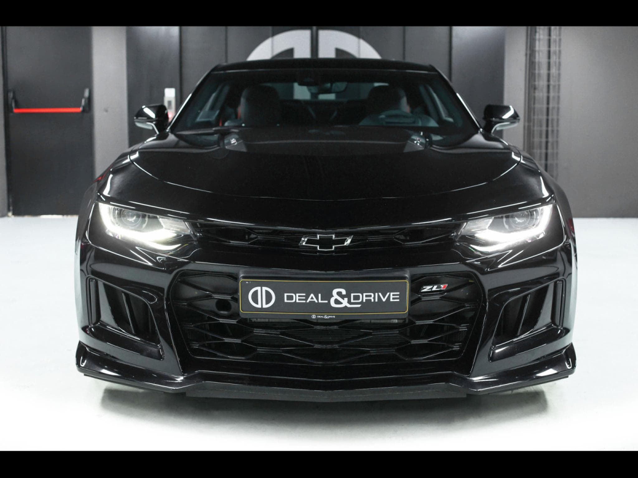 Chevrolet Camaro ZL1°MANUAL 6°PANO°RECARO°KEYLESS°BOSE°KAM°HUD (2020) - Photo 5