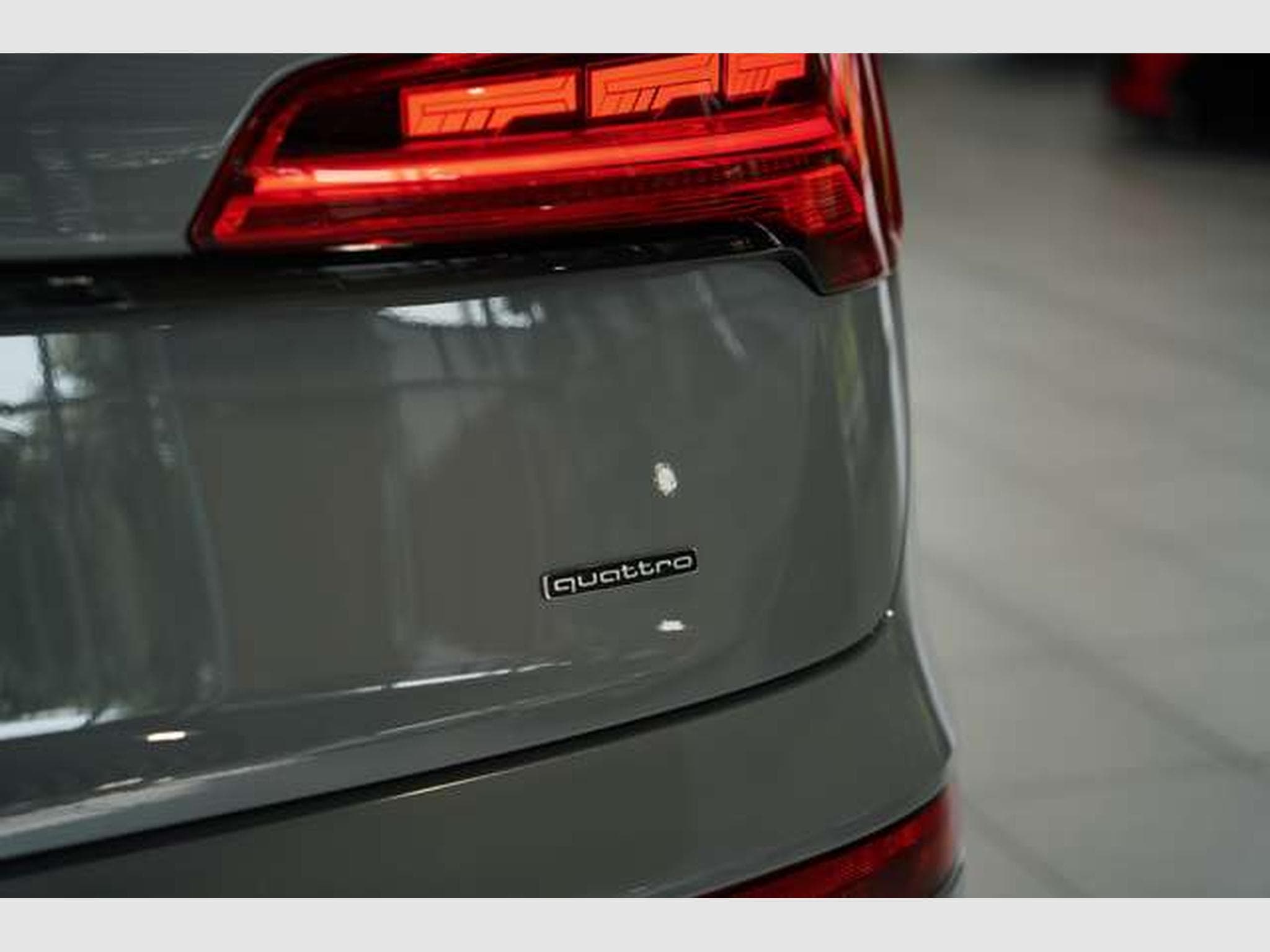 Audi Q5 40 TFSI q S line 1.H *20 *Pano *AHK *Matrix (2024) - Photo 16