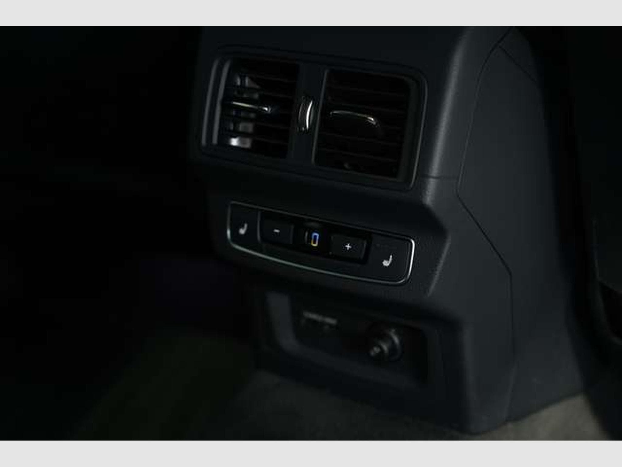 Audi Q5 40 TFSI q S line 1.H *20 *Pano *AHK *Matrix (2024) - Photo 24