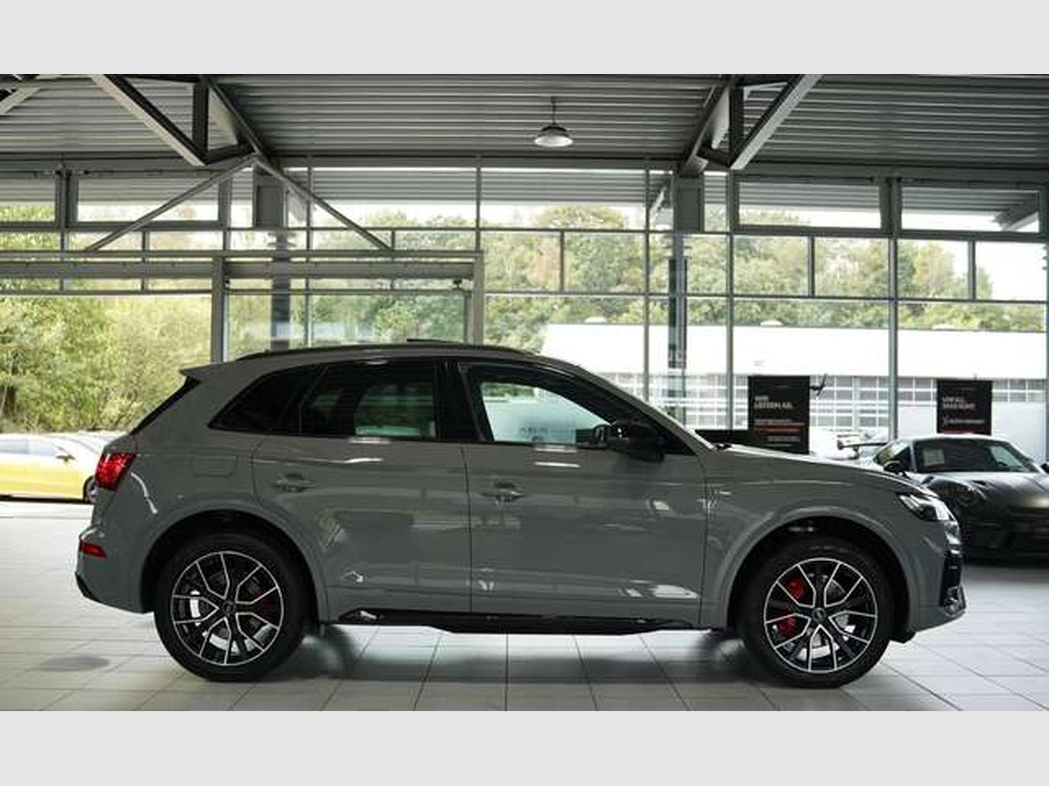 Audi Q5 40 TFSI q S line 1.H *20 *Pano *AHK *Matrix (2024) - Photo 6