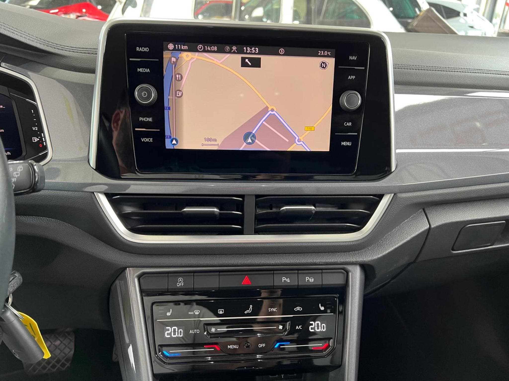 VW T-Roc 1.5 TSI 150 DSG STYLE,1 HAND,VIRTUAL,KAMERA,NAVI,CARPLAY,LED (2022) - Photo 11