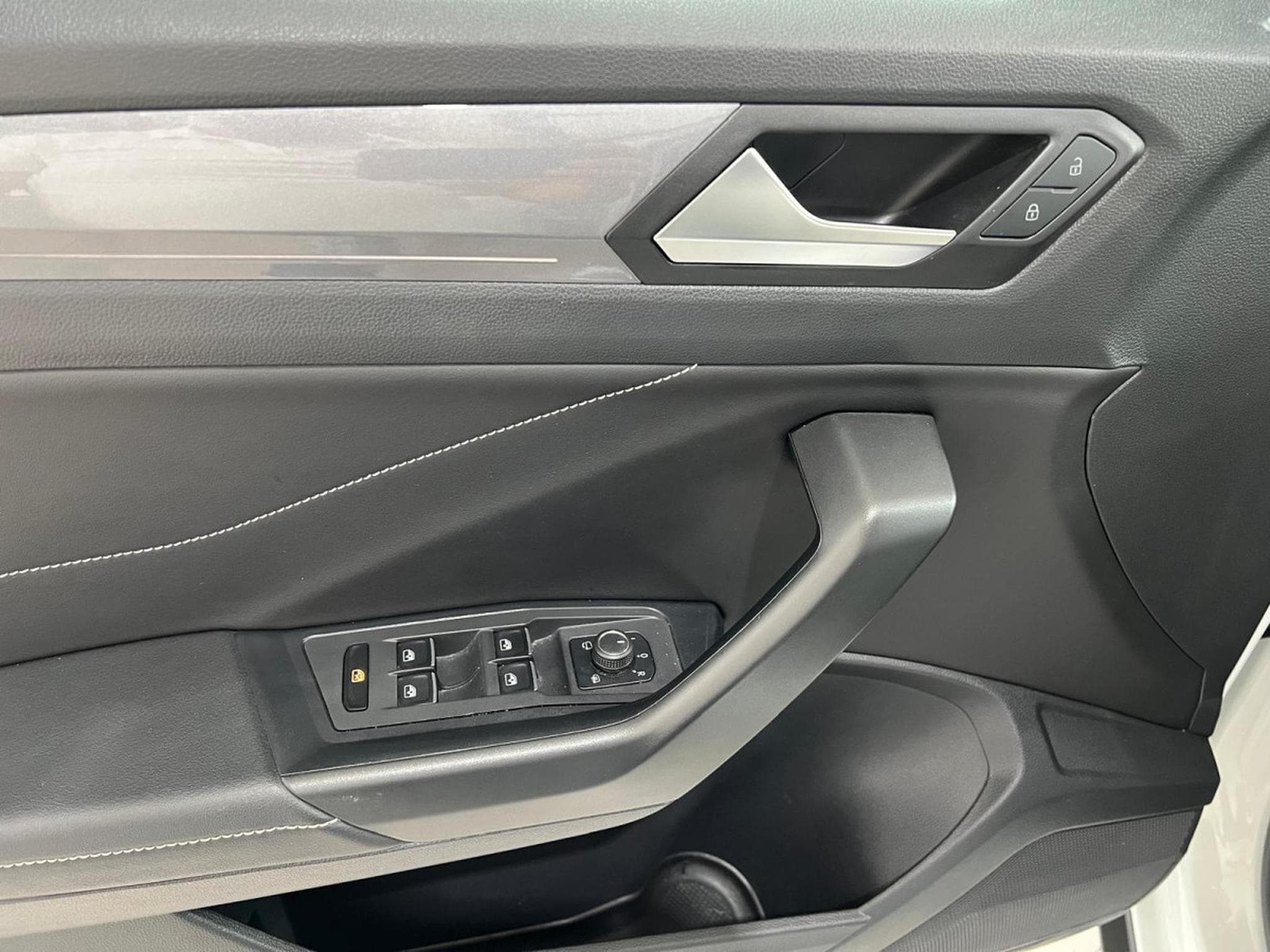 VW T-Roc 1.5 TSI 150 DSG STYLE,1 HAND,VIRTUAL,KAMERA,NAVI,CARPLAY,LED (2022) - Photo 16