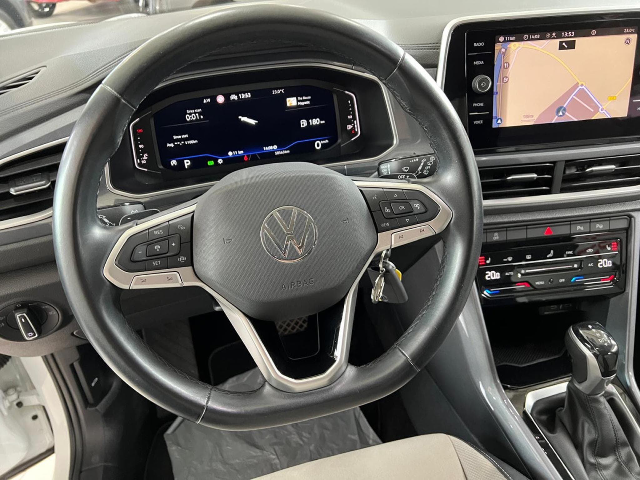 VW T-Roc 1.5 TSI 150 DSG STYLE,1 HAND,VIRTUAL,KAMERA,NAVI,CARPLAY,LED (2022) - Photo 17
