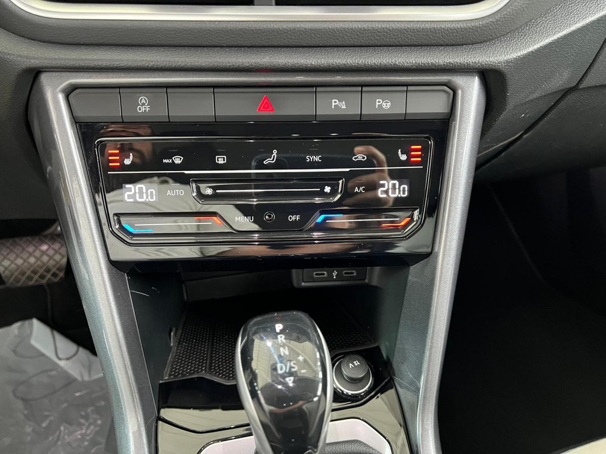 VW T-Roc 1.5 TSI 150 DSG STYLE,1 HAND,VIRTUAL,KAMERA,NAVI,CARPLAY,LED (2022) - Photo 9