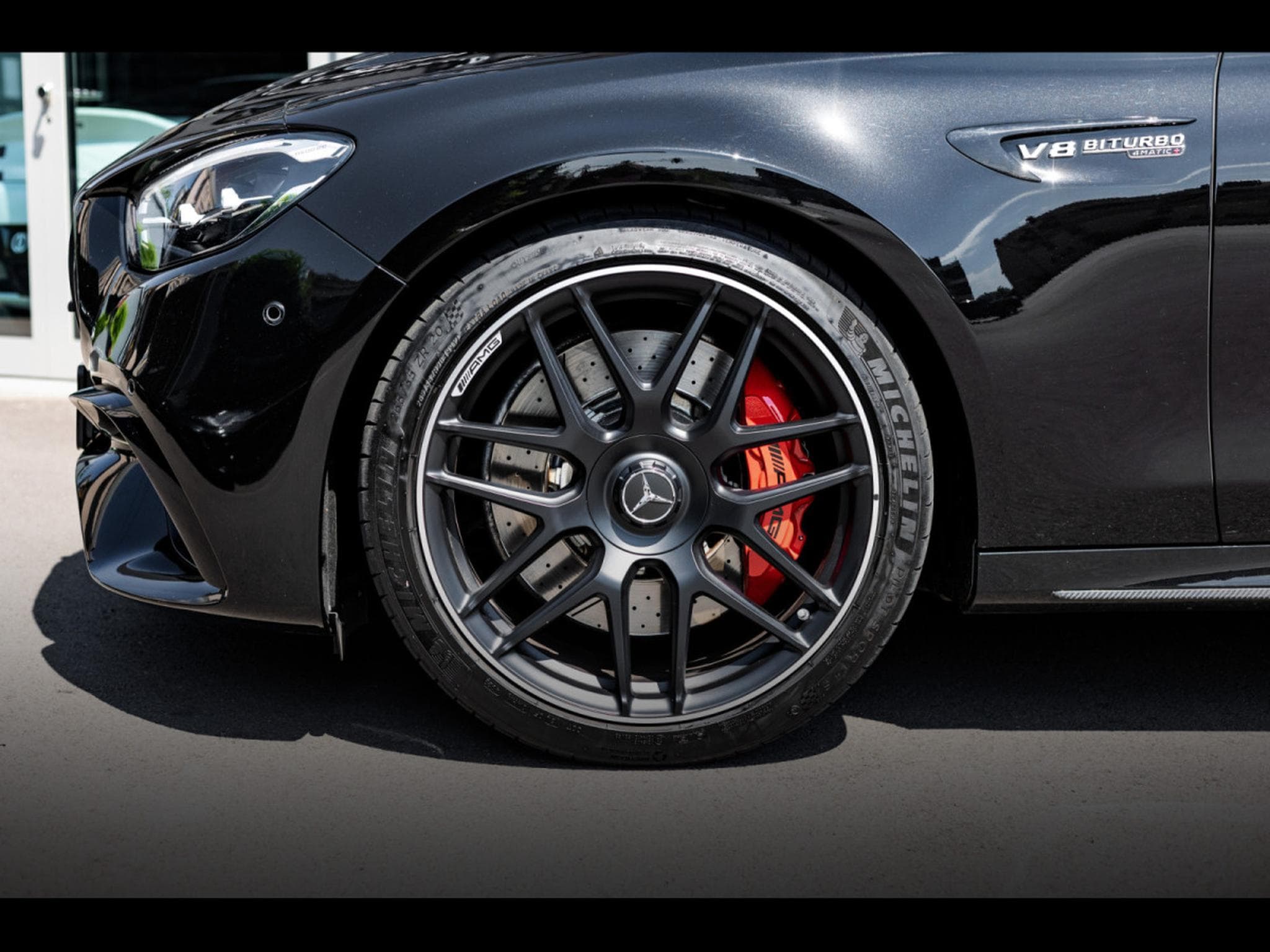 Mercedes E 63 AMG S T-MODELL (612 CH) - CARBON PACKAGE - OBSIDIAN BLACK METALL (2023) - Photo 9