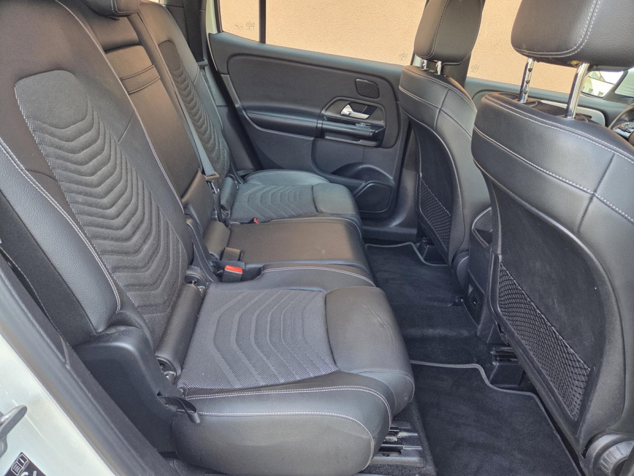 Mercedes GLB 200 4 Matic 163 CV 8G-DCT (Garantie 12 Mois) (2021) - Photo 11
