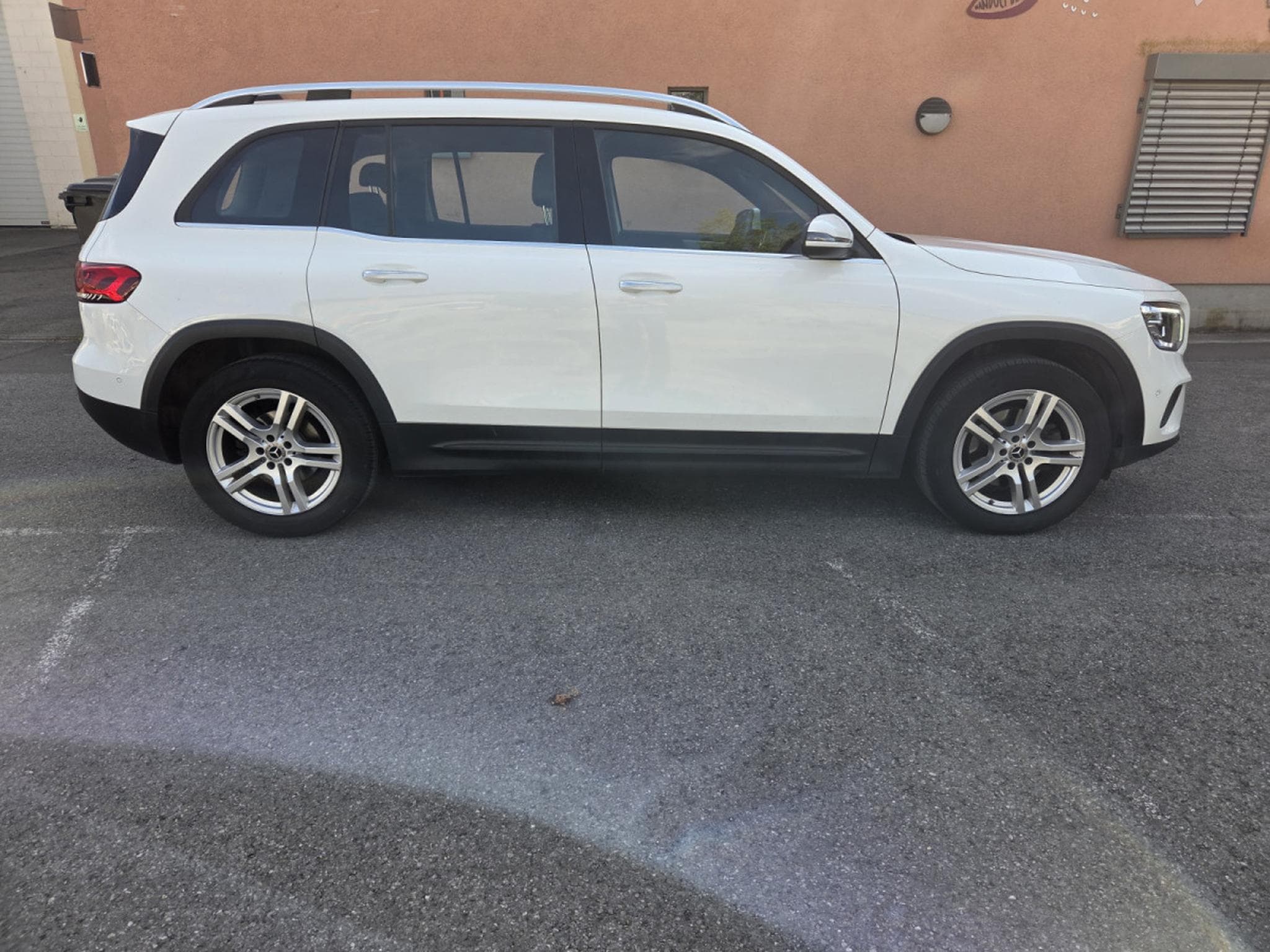 Mercedes GLB 200 4 Matic 163 CV 8G-DCT (Garantie 12 Mois) (2021) - Photo 8