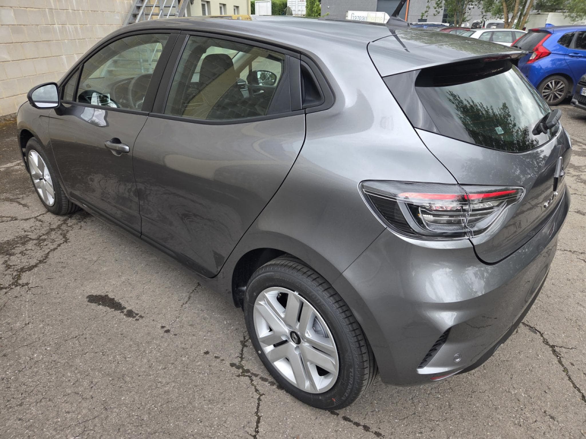 Renault Clio 1.5 Dci 100 CV Evolution Edition  (Véhicule Neuf 0 Kms) (2026) - Photo 11