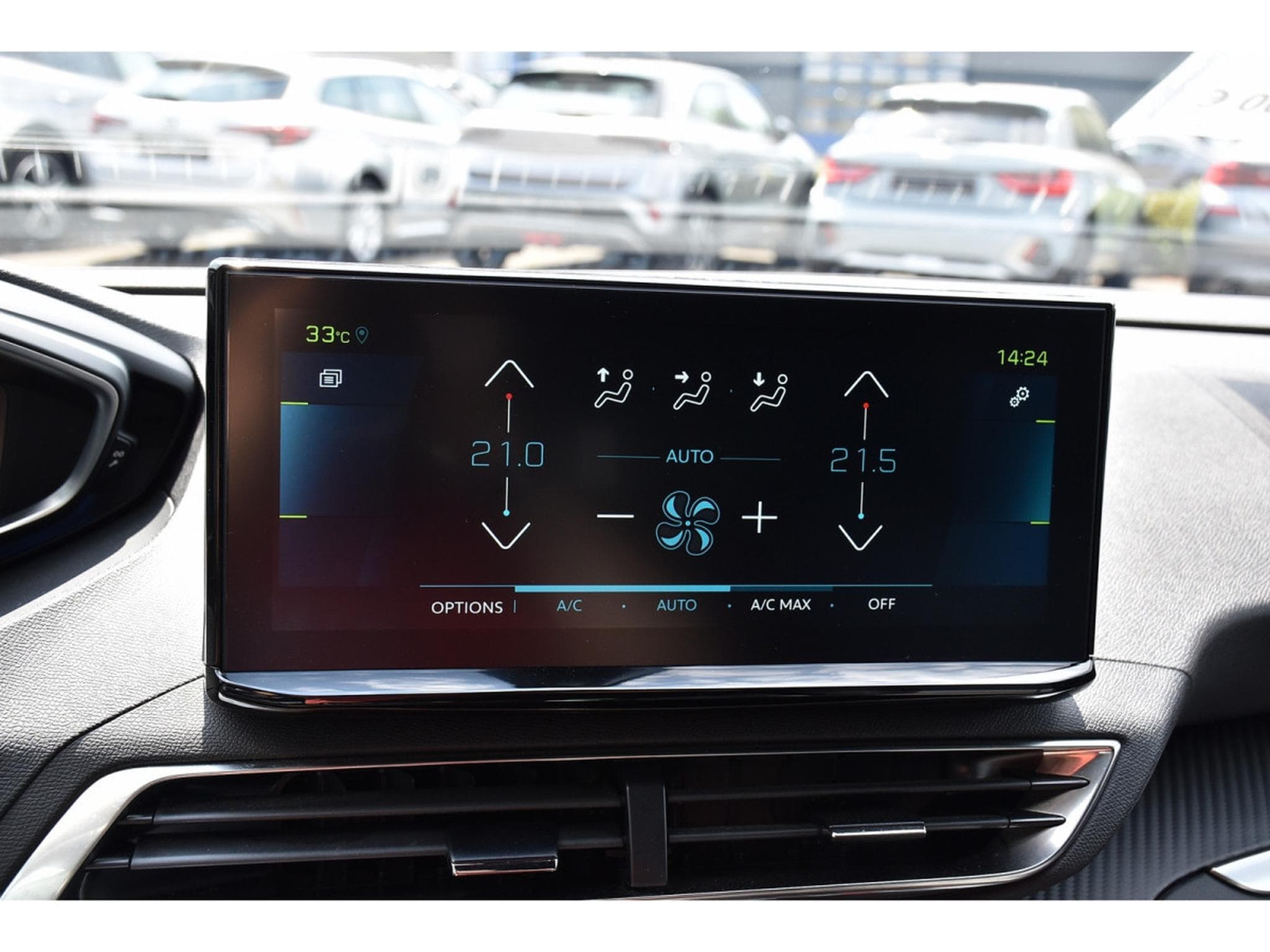 Peugeot 3008 1.6 Hybrid PHEV 180 Allure e-EAT8 ACC LANE SIDE CAM 1° MAIN (2024) - Photo 15