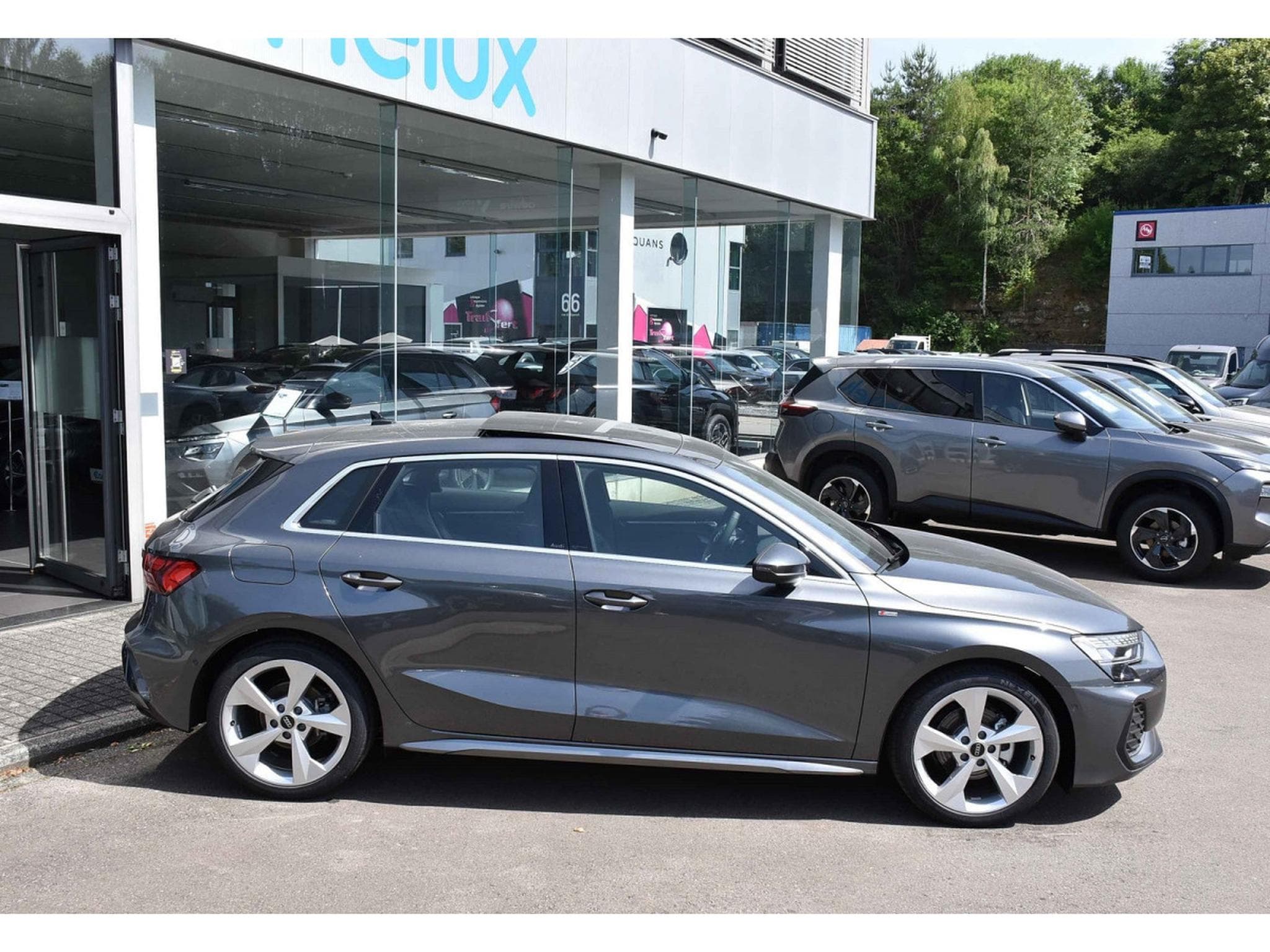 Audi A3 Sportback 35 TFSI S-Line S-Tronic PANO SONOS ACC CAM NEUVE (2025) - Photo 3