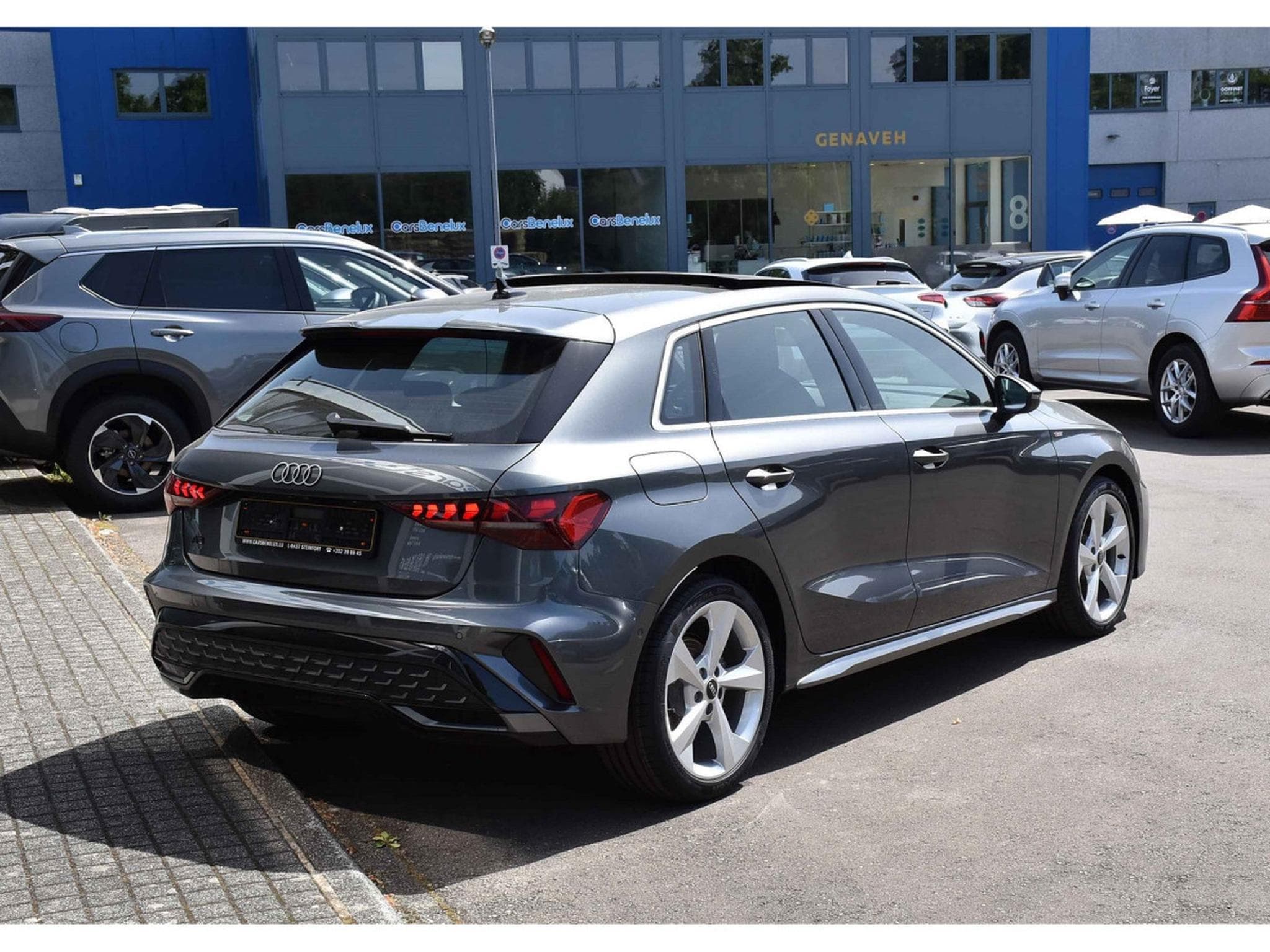Audi A3 Sportback 35 TFSI S-Line S-Tronic PANO SONOS ACC CAM NEUVE (2025) - Photo 4