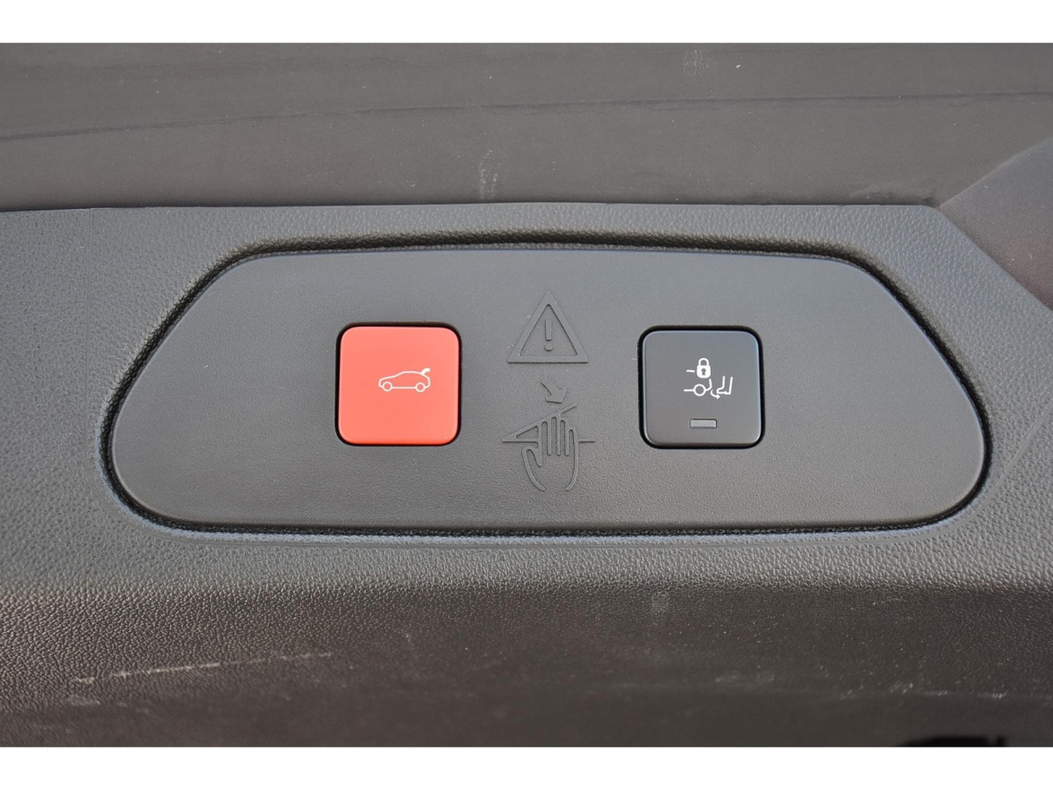 Opel Grandland 1.2 Turbo GS Auto. ACC GPS LANE SIDE PARK CAM 1° MAIN (2024) - Photo 24