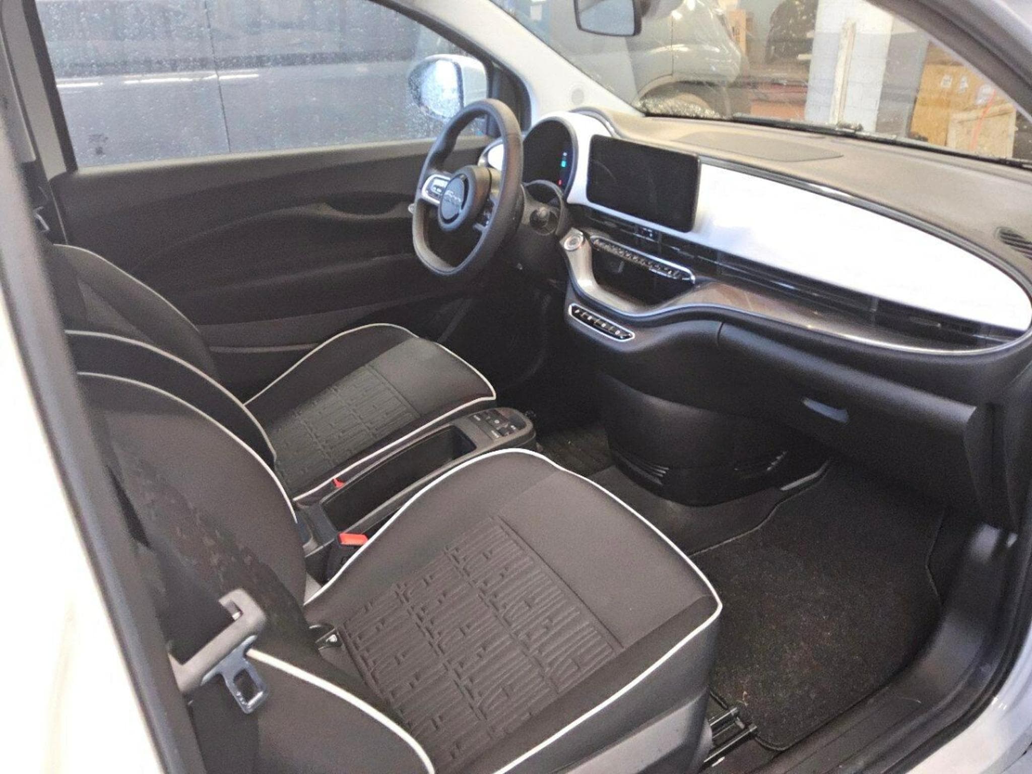 Fiat 500 42 kWh (2023) - Photo 3