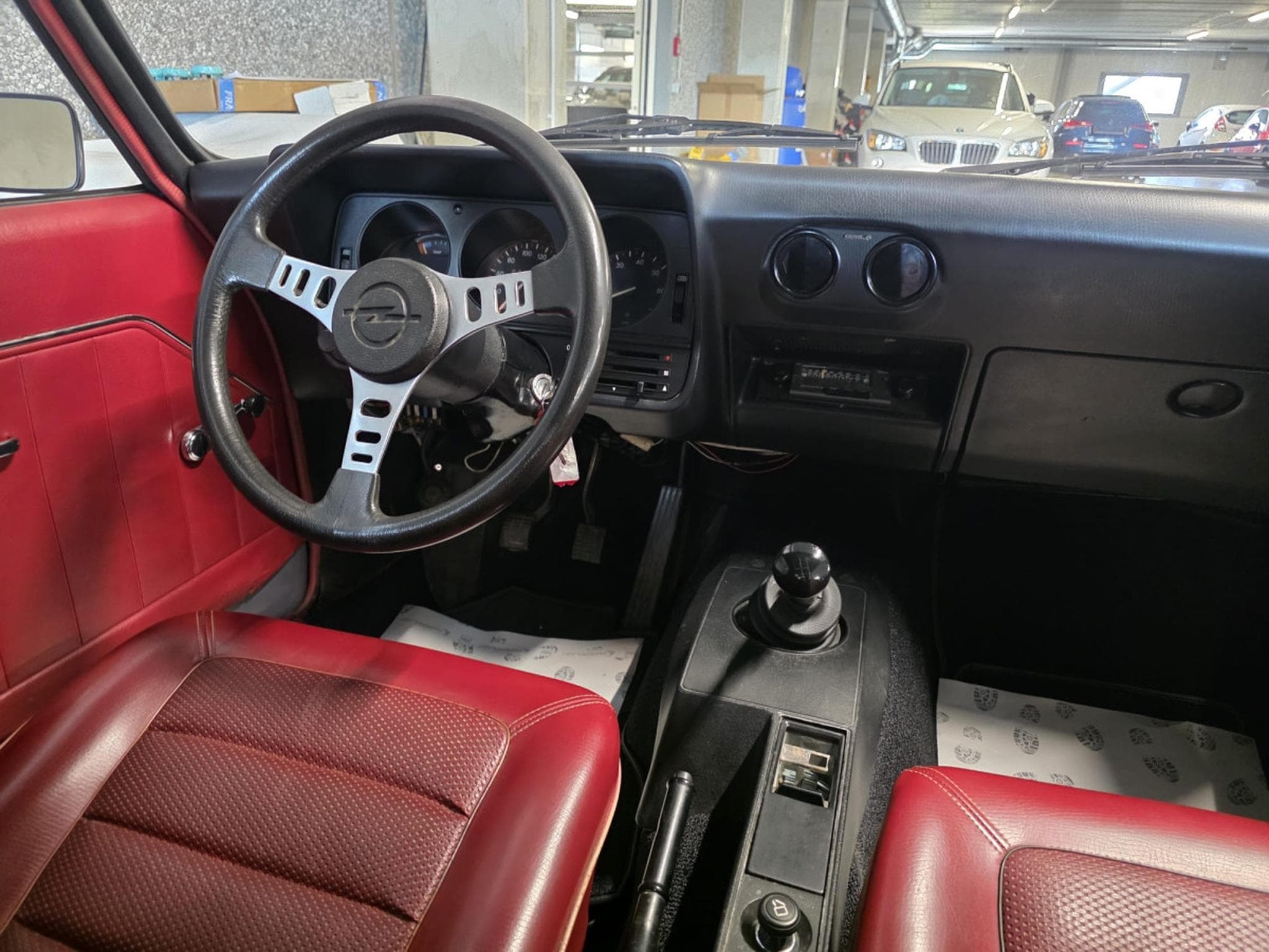 Opel Manta 1.9 (1972) - Photo 12