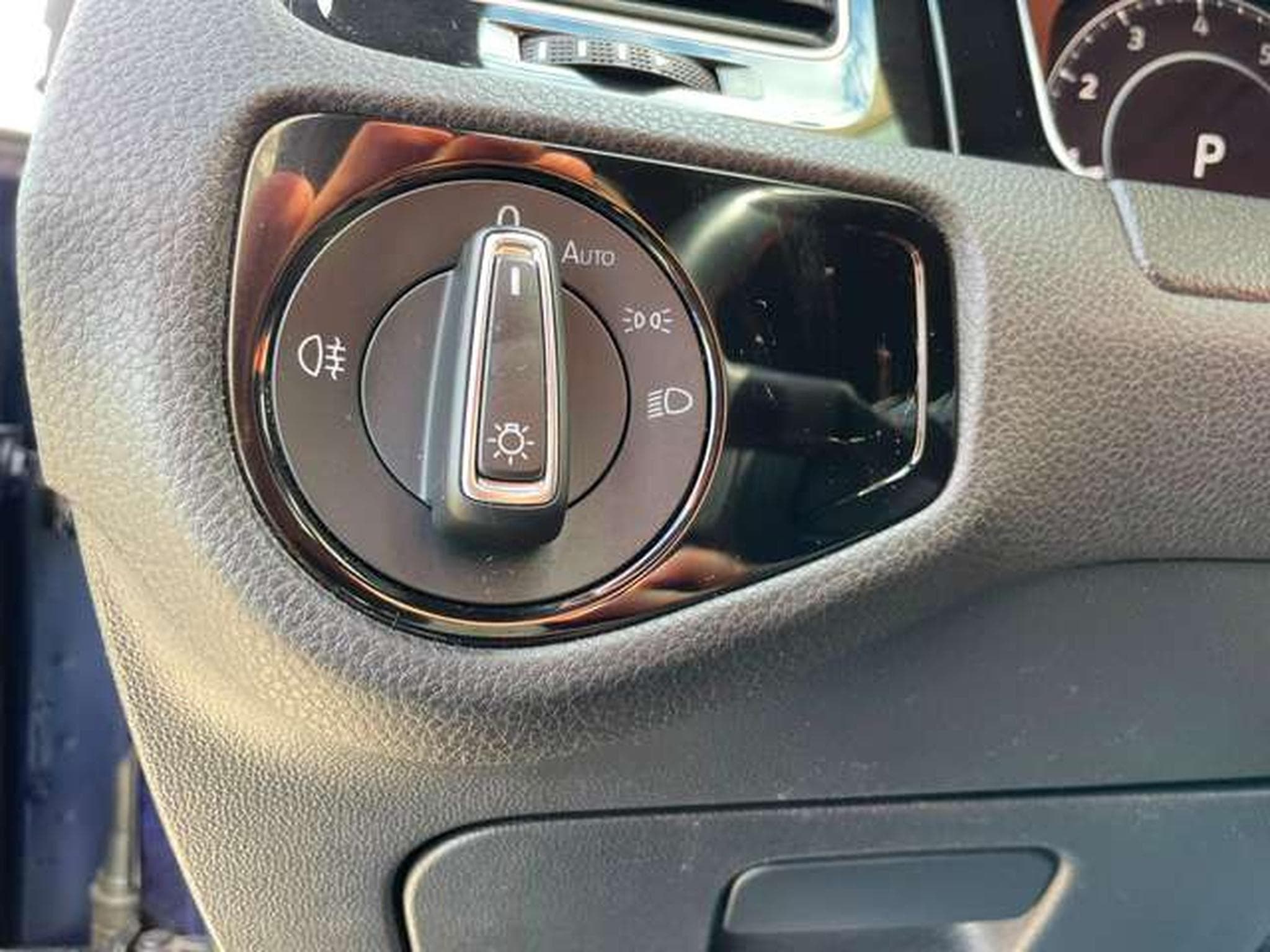 VW Golf 2.0 DSG Performance - GARANTIE JUSQU'A 36 MOIS (2019) - Photo 10