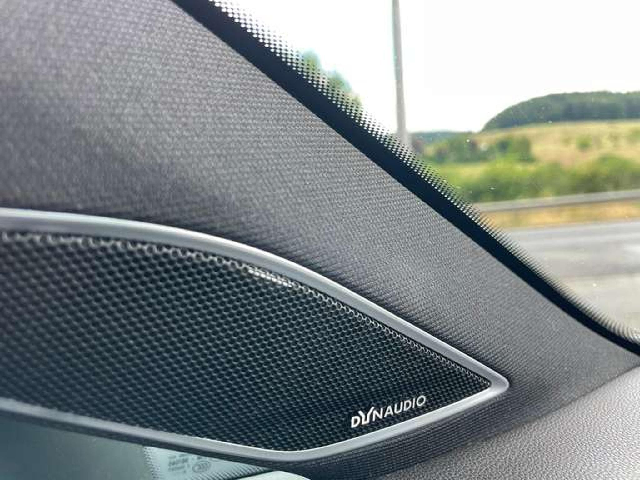 VW Golf 2.0 DSG Performance - GARANTIE JUSQU'A 36 MOIS (2019) - Photo 11