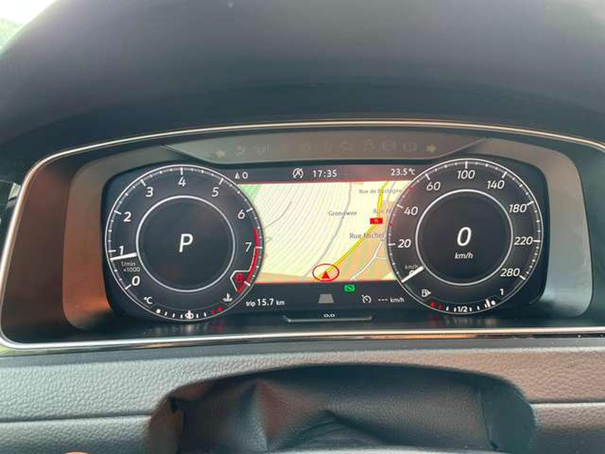 VW Golf 2.0 DSG Performance - GARANTIE JUSQU'A 36 MOIS (2019) - Photo 19