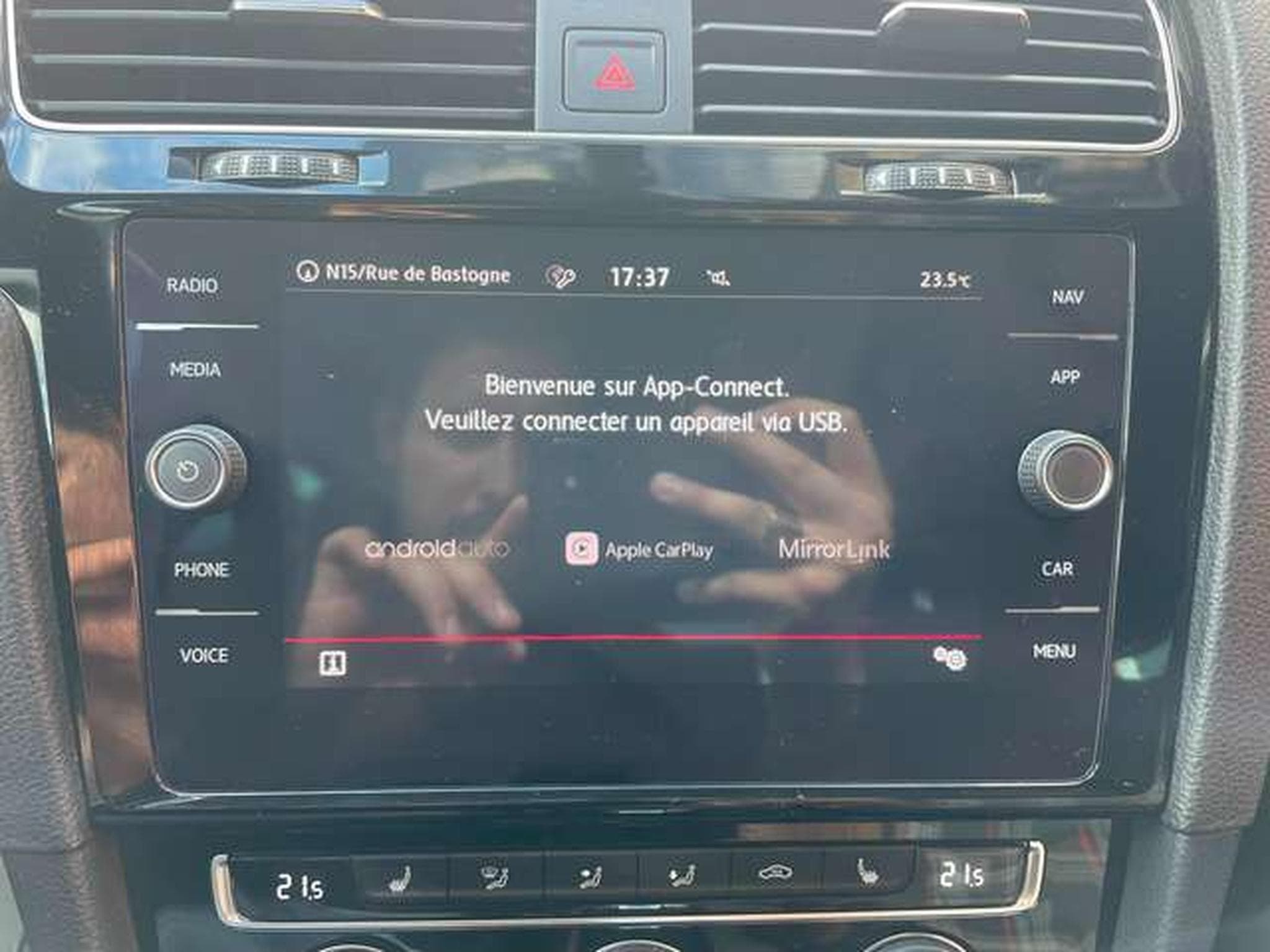 VW Golf 2.0 DSG Performance - GARANTIE JUSQU'A 36 MOIS (2019) - Photo 23