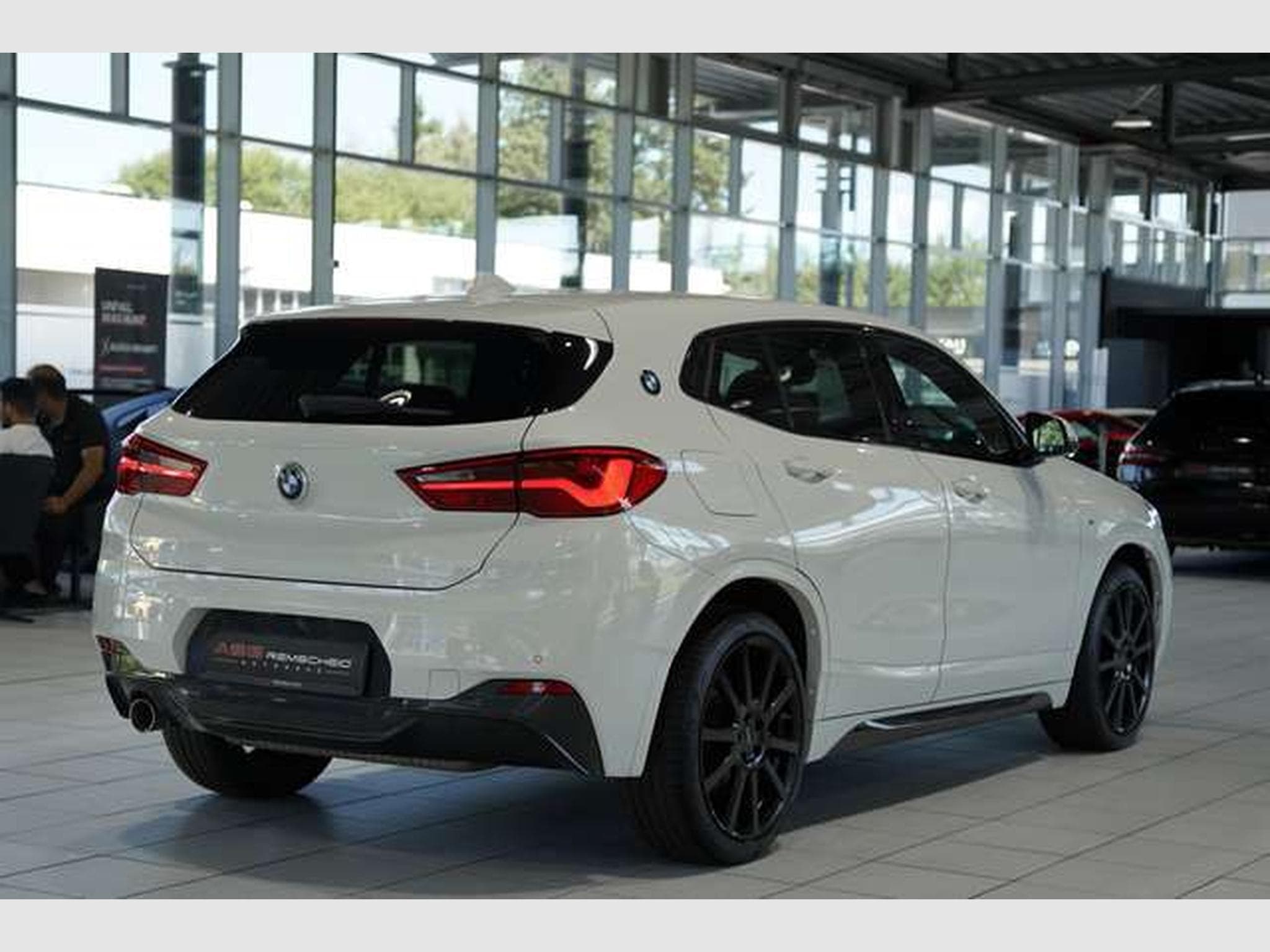 BMW X2 sDrive 18 i M Sport *Sportsitze *PDC *H&K (2019) - Photo 8