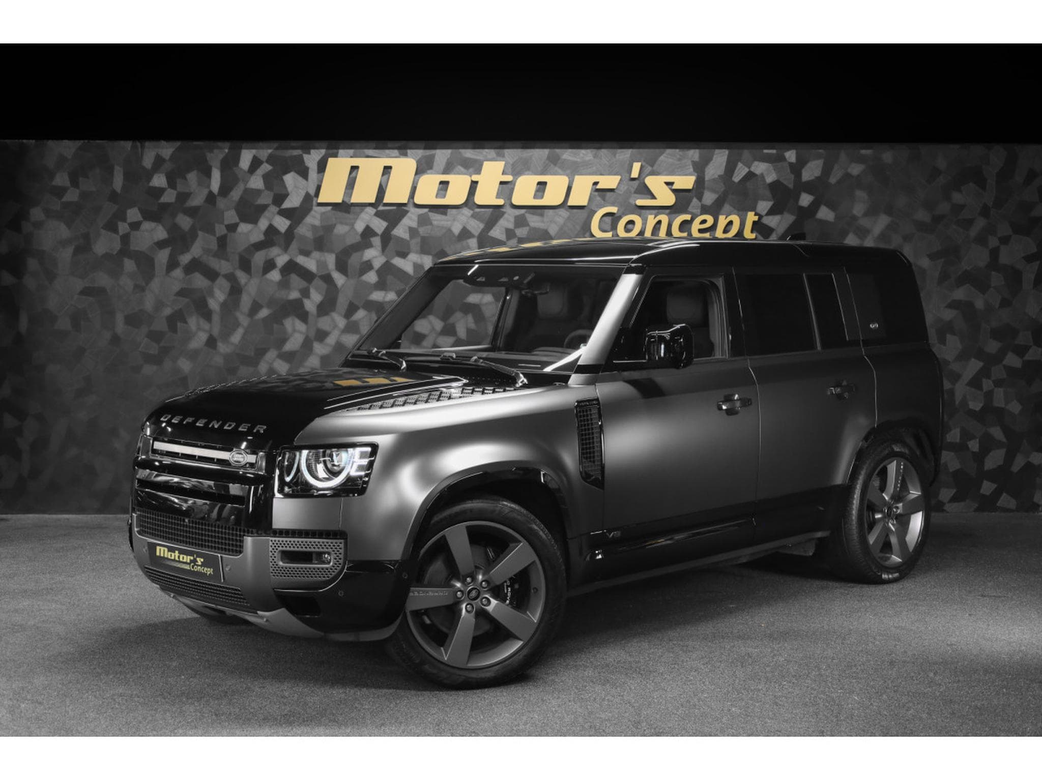Land-Rover Defender P525 V8 CARPATHIAN EDITION (2022) - Photo 1