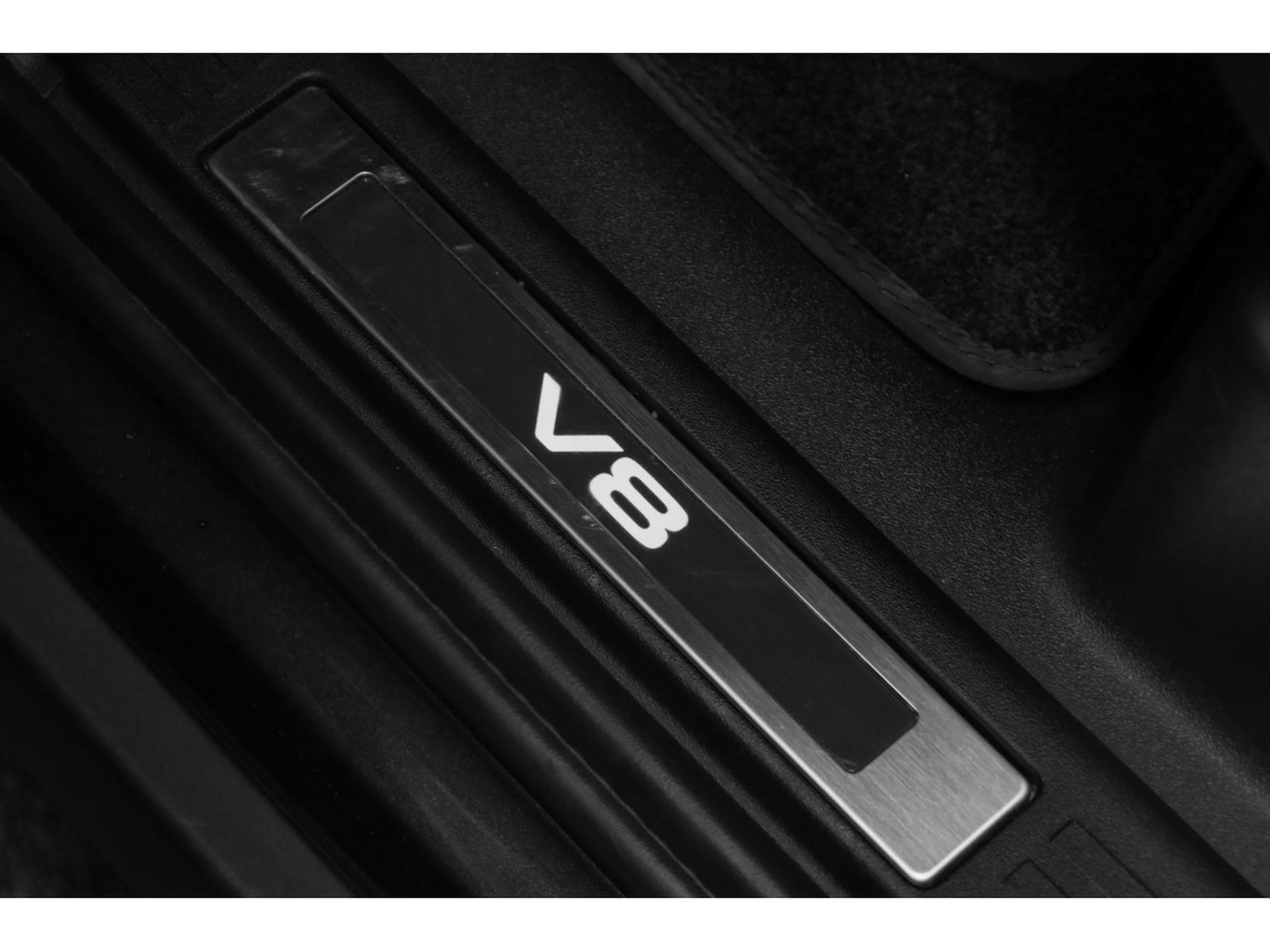 Land-Rover Defender P525 V8 CARPATHIAN EDITION (2022) - Photo 29