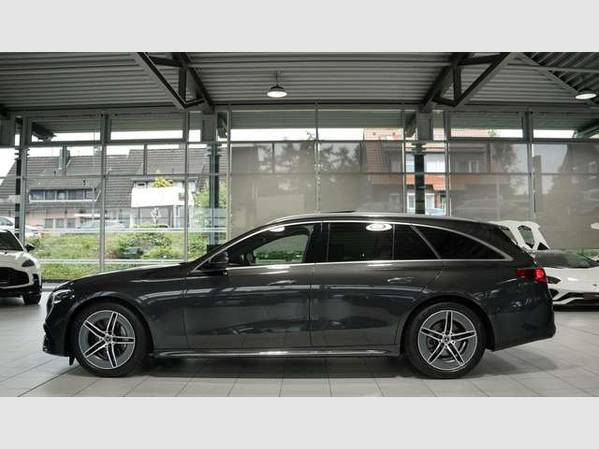 Mercedes E 220 d T AMG Line Advanced Plus 1.H *Pano*MwSt. (2025) - Photo 10