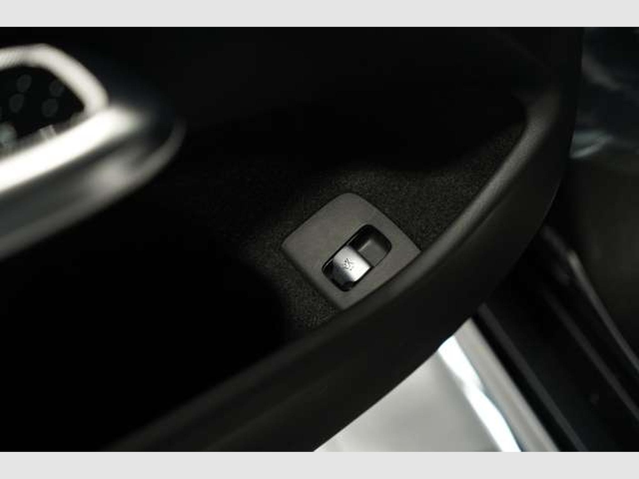 Mercedes E 220 d T AMG Line Advanced Plus 1.H *Pano*MwSt. (2025) - Photo 25