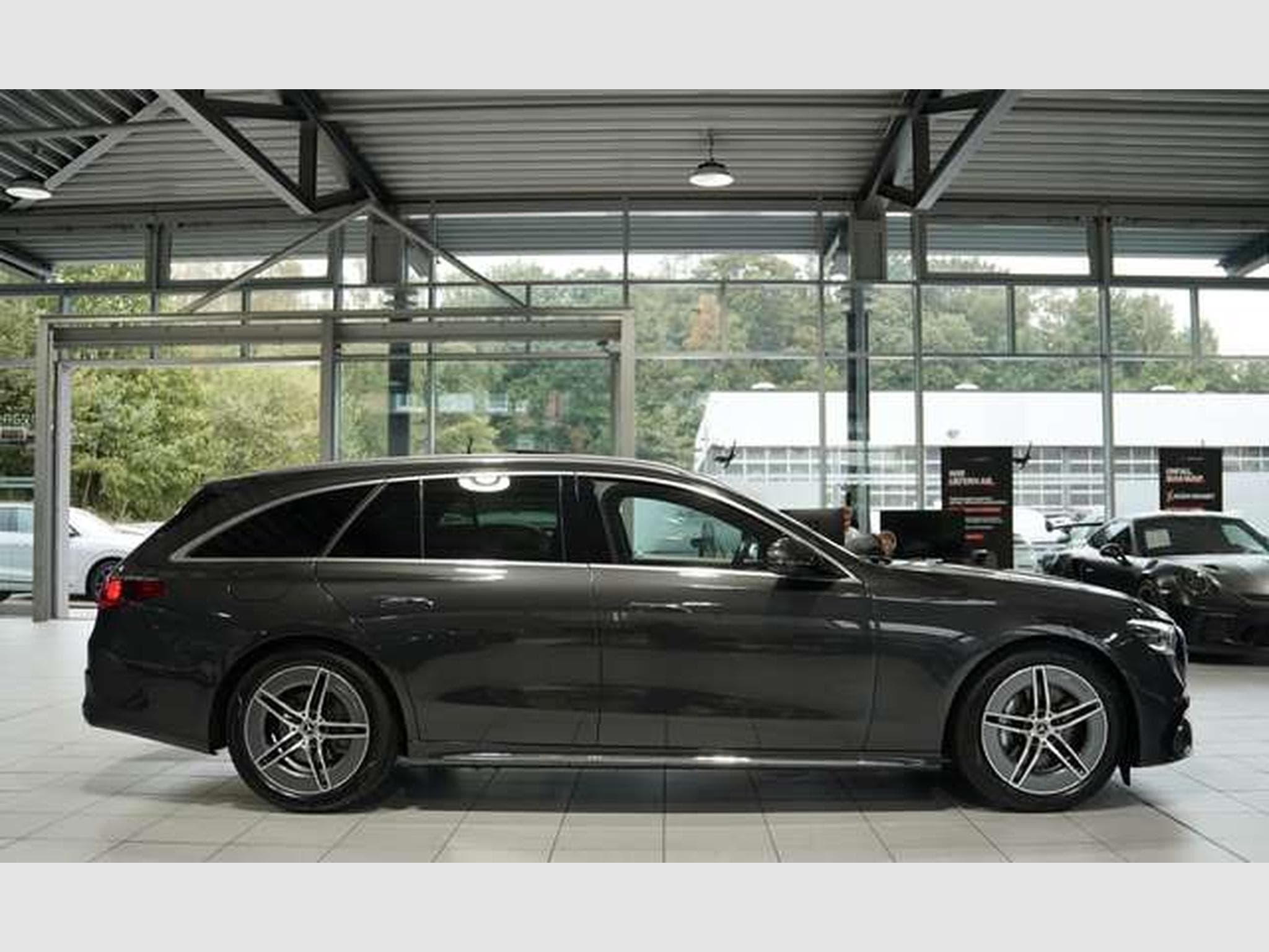 Mercedes E 220 d T AMG Line Advanced Plus 1.H *Pano*MwSt. (2025) - Photo 6