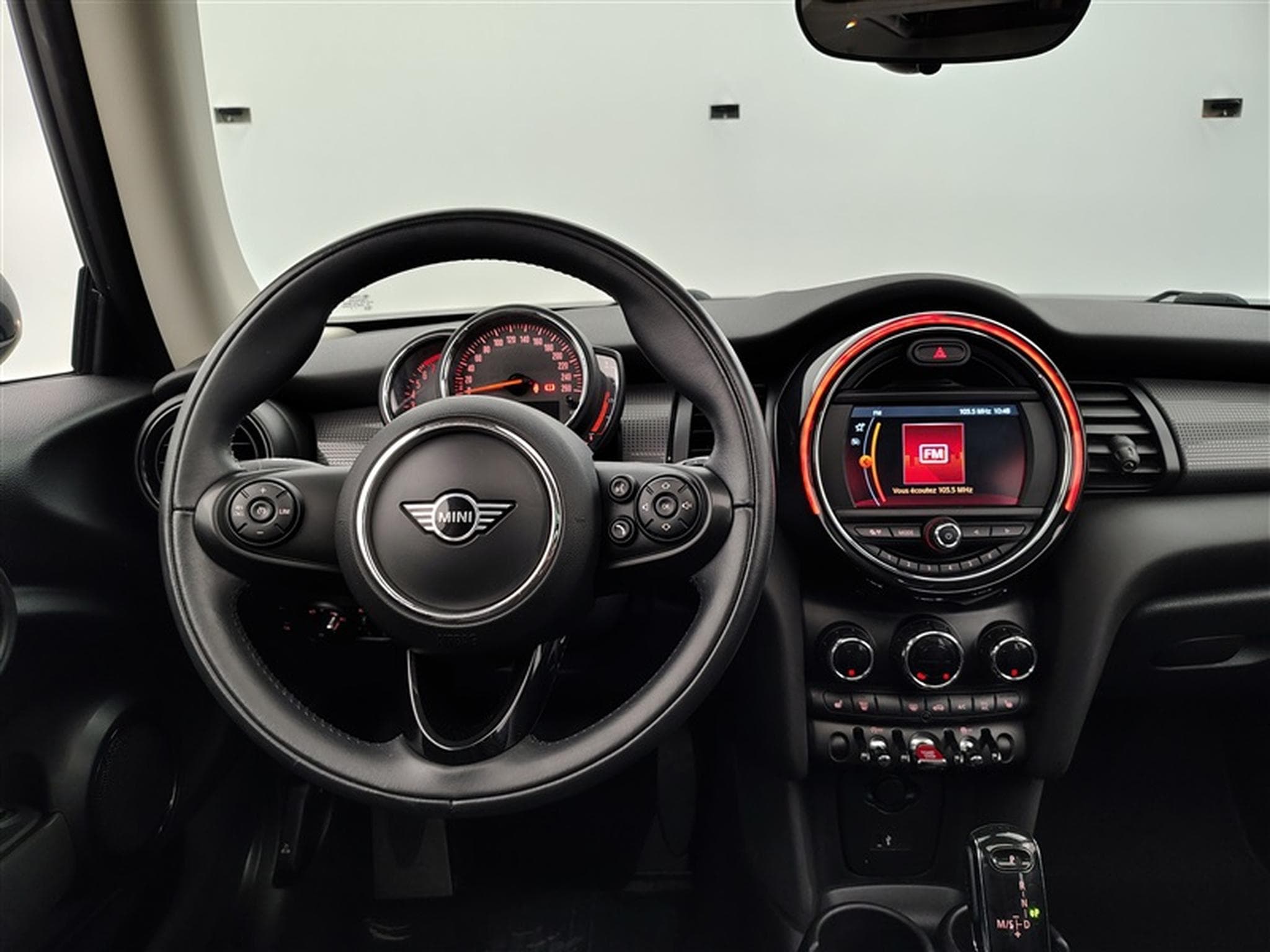 MINI Cooper 1.5A Cooper // Toit Pano Ouvr (2020) - Photo 9