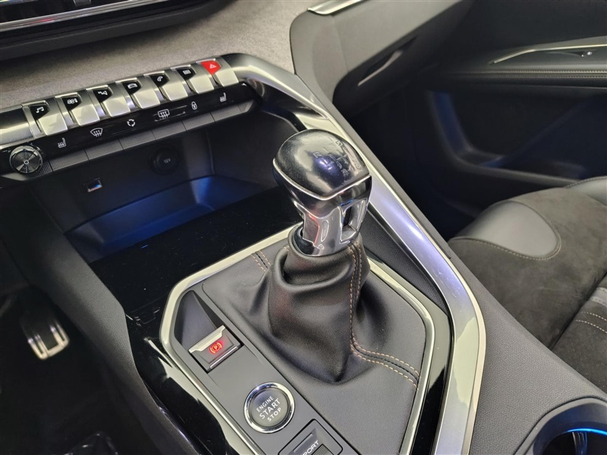 Peugeot 5008 1.2 PureTech GT 7PL/S-CUIR/NAVI/FULL LED (2021) - Photo 12