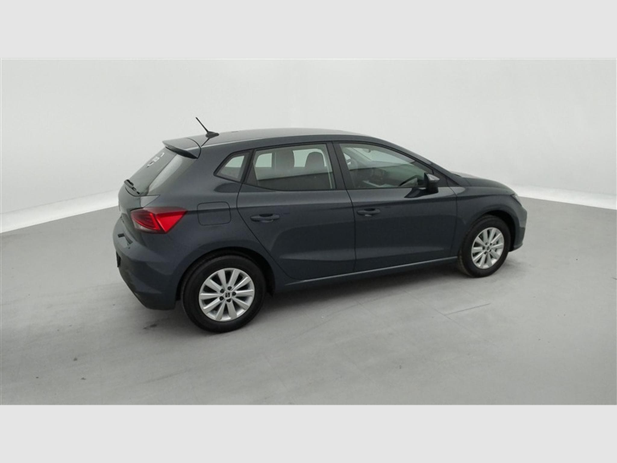 Seat Ibiza 1.0i MPI REFERENCE 80cv LED / PDC / ALU (2026) - Photo 24