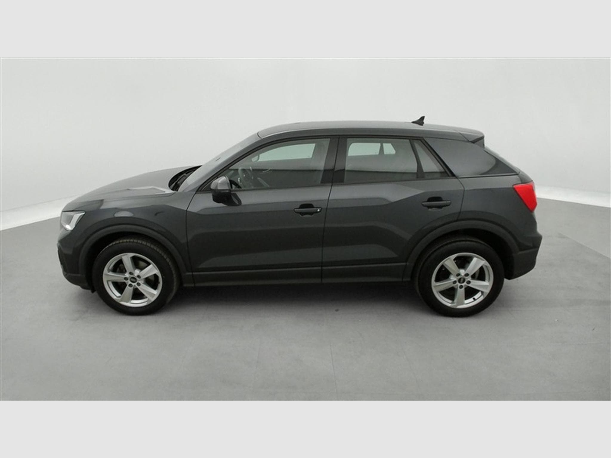 Audi Q2 35 TFSI Business Edition AUTO/CUIR/NAVI/FULL LED/JA17/PDC (2022) - Photo 3
