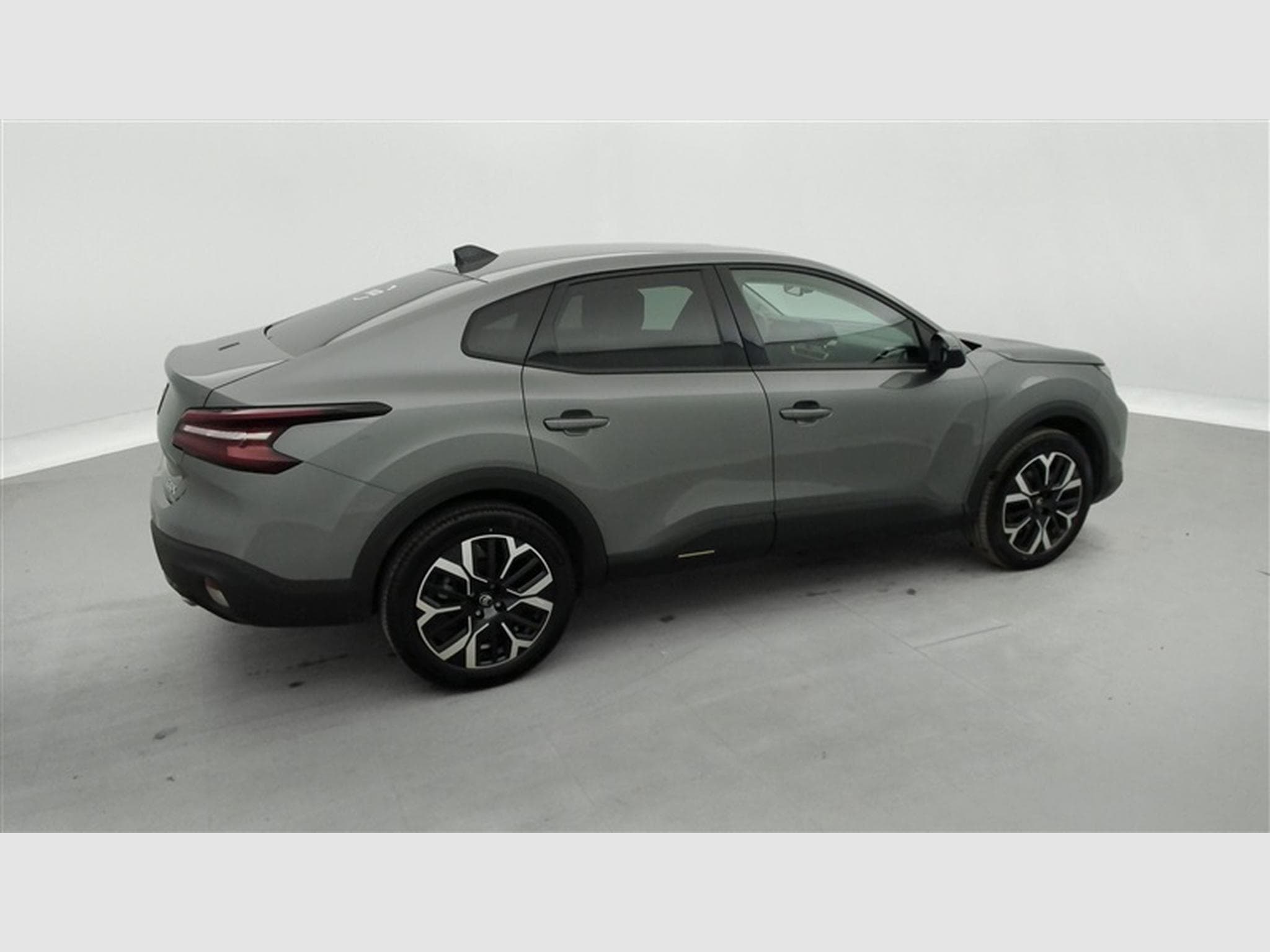 Citroen C4 X 1.2 Hybrid 145cv EAT8 Max (2025) - Photo 24